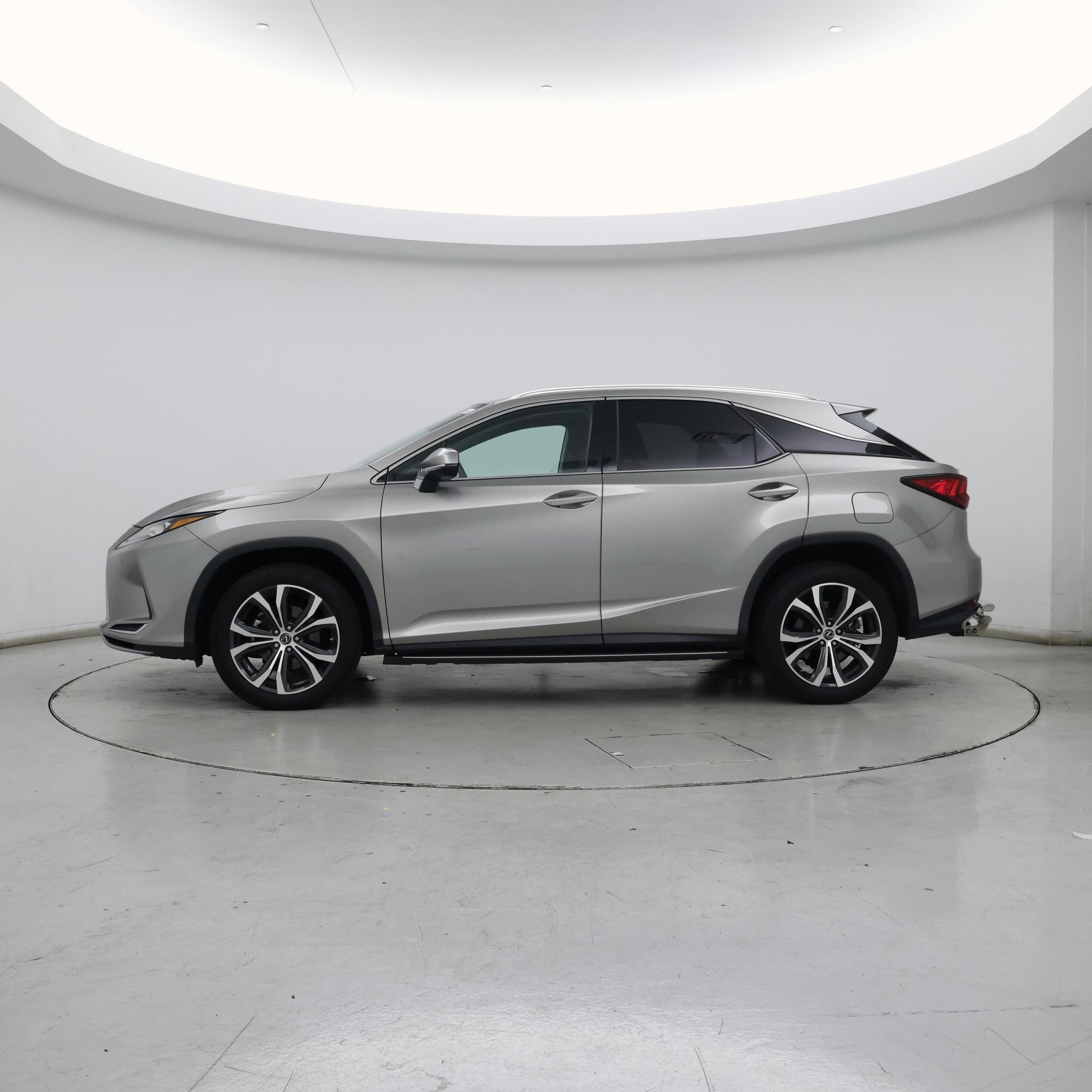 Thumbnail: 2020 Lexus RX - 3