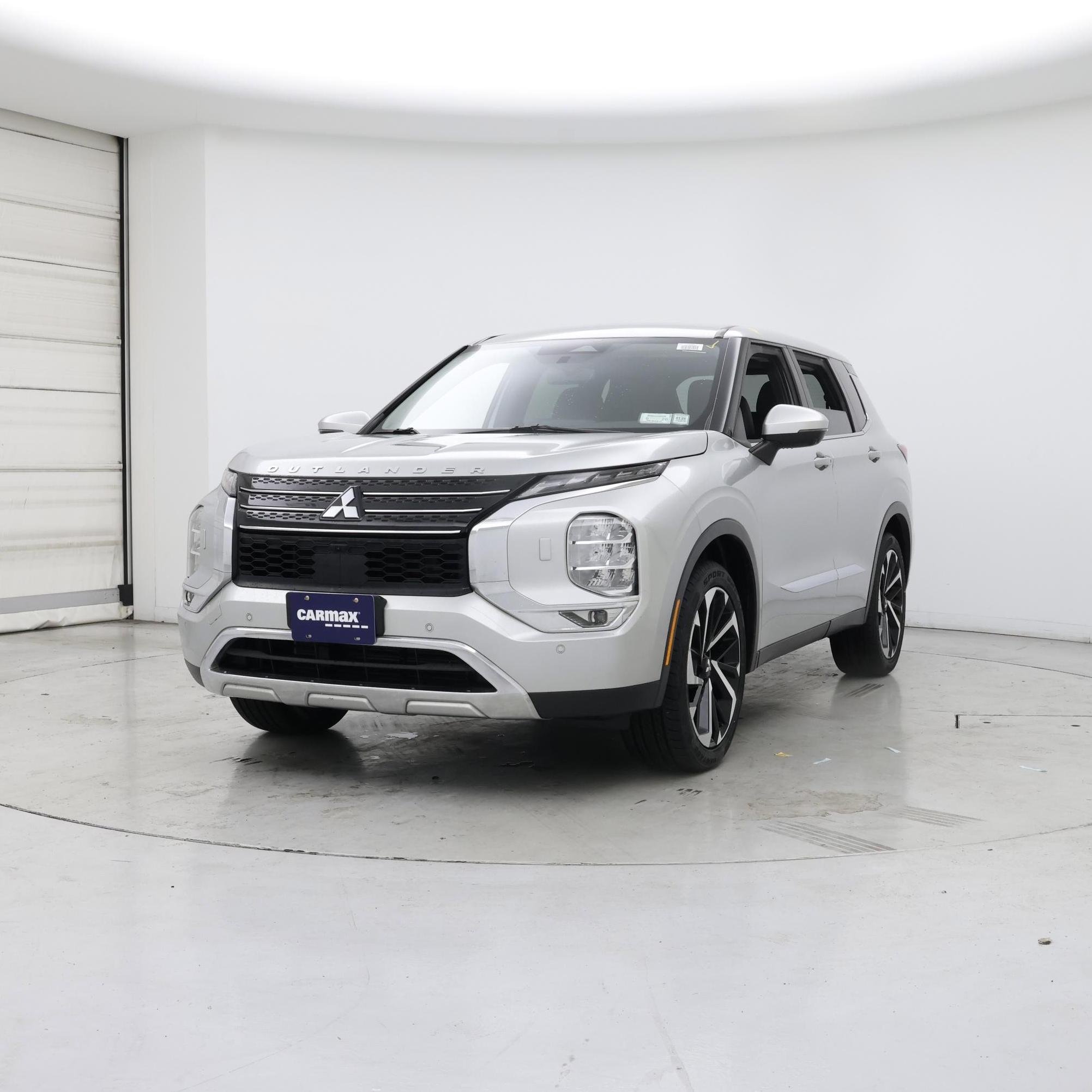 Thumbnail: 2022 Mitsubishi Outlander - 4