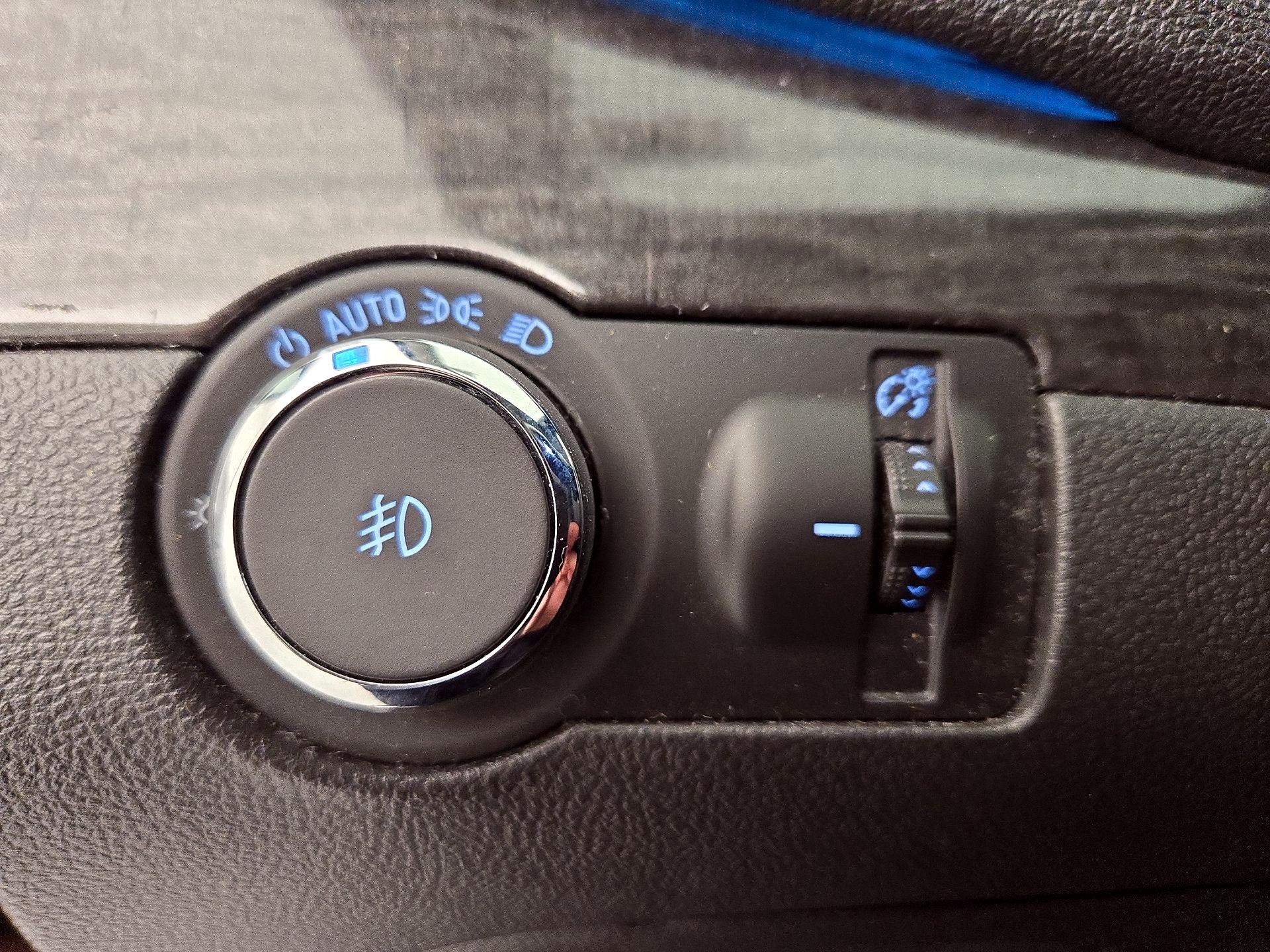 Thumbnail: 2015 Buick Encore - 13