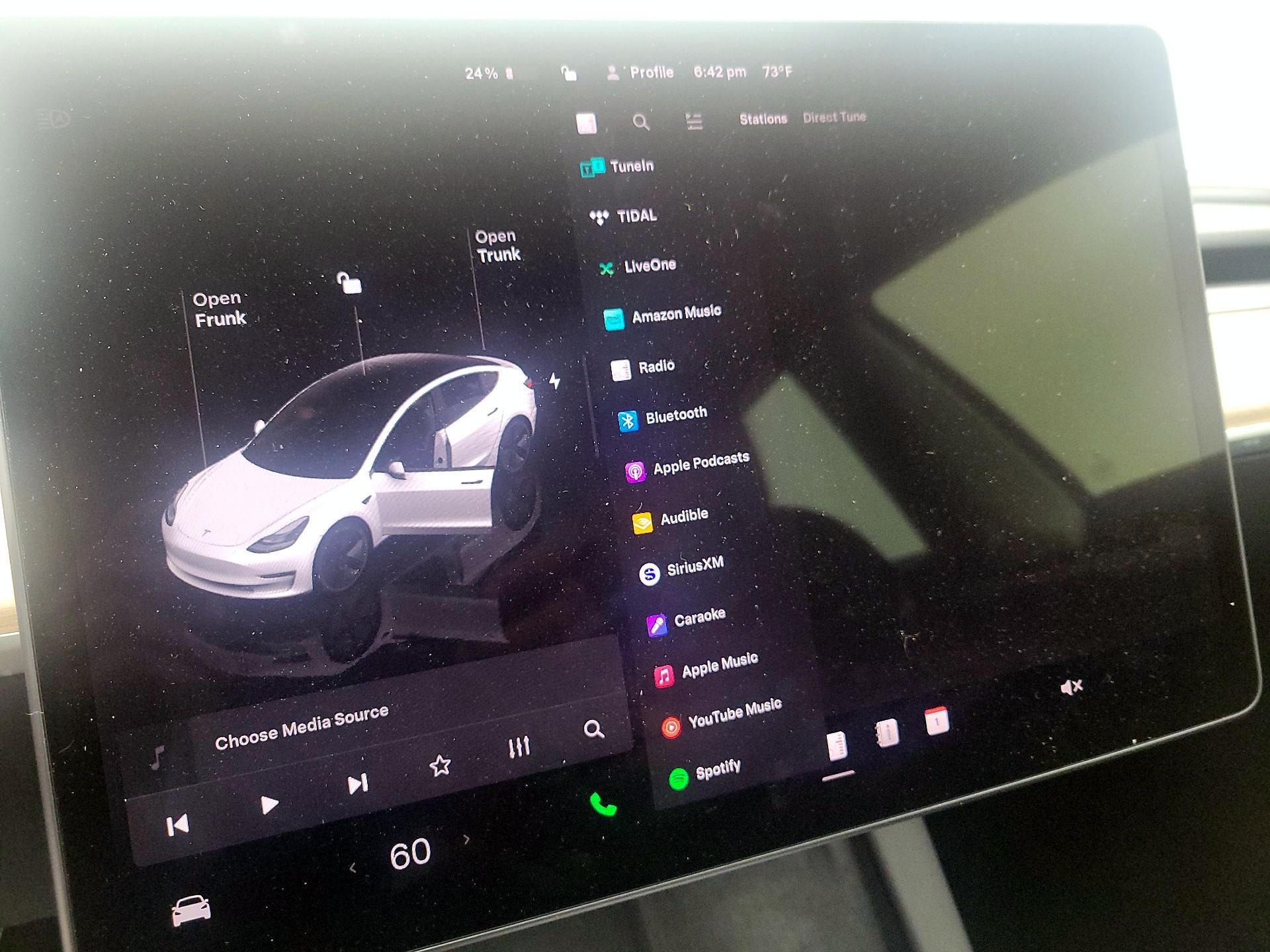 Thumbnail: 2023 Tesla Model 3 - 15