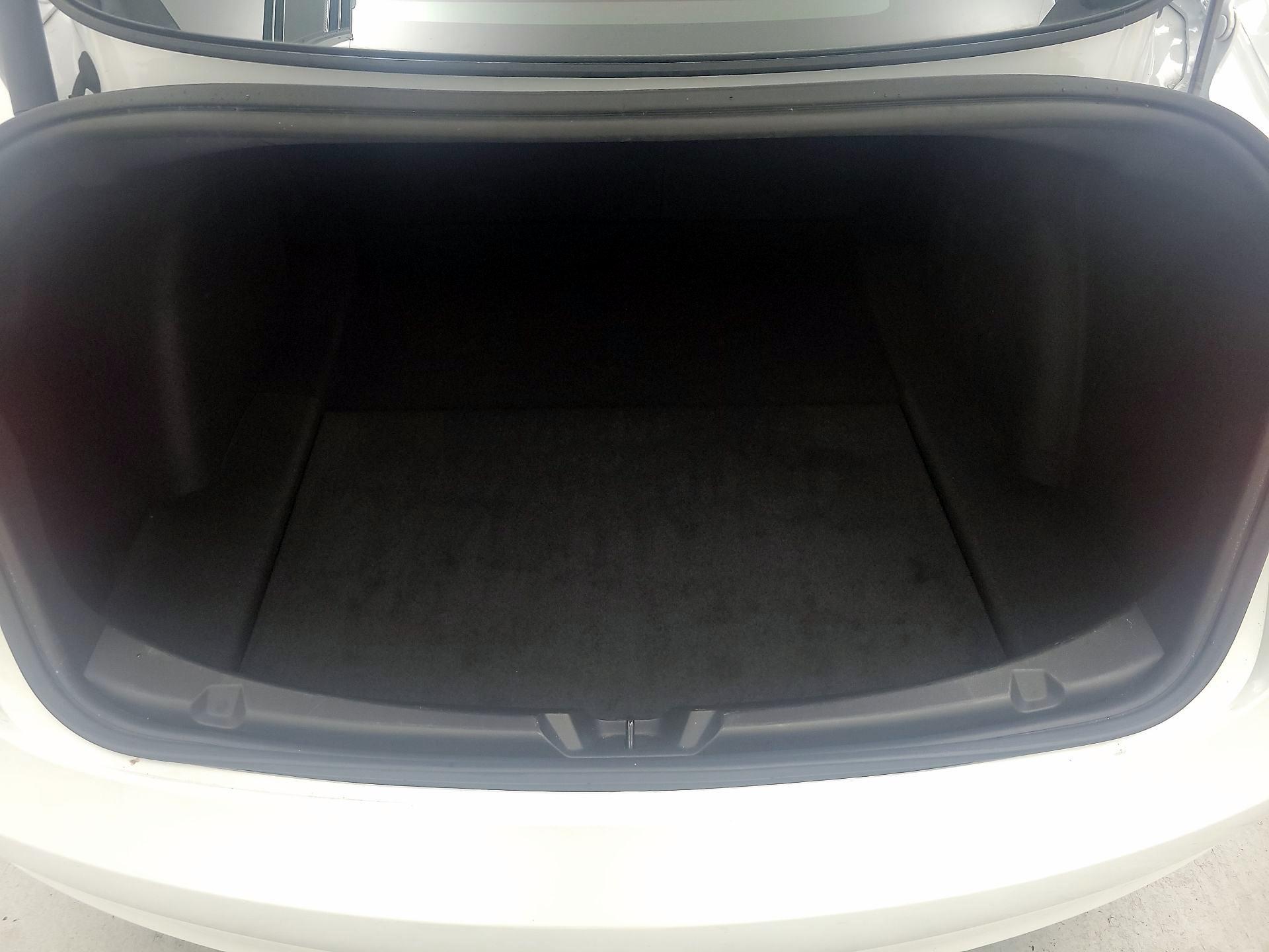 Thumbnail: 2023 Tesla Model 3 - 19