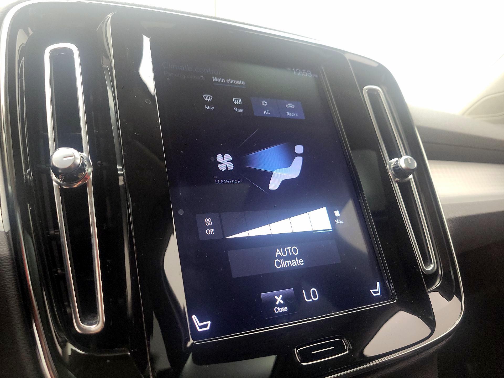 Thumbnail: 2020 Volvo XC40 - 15
