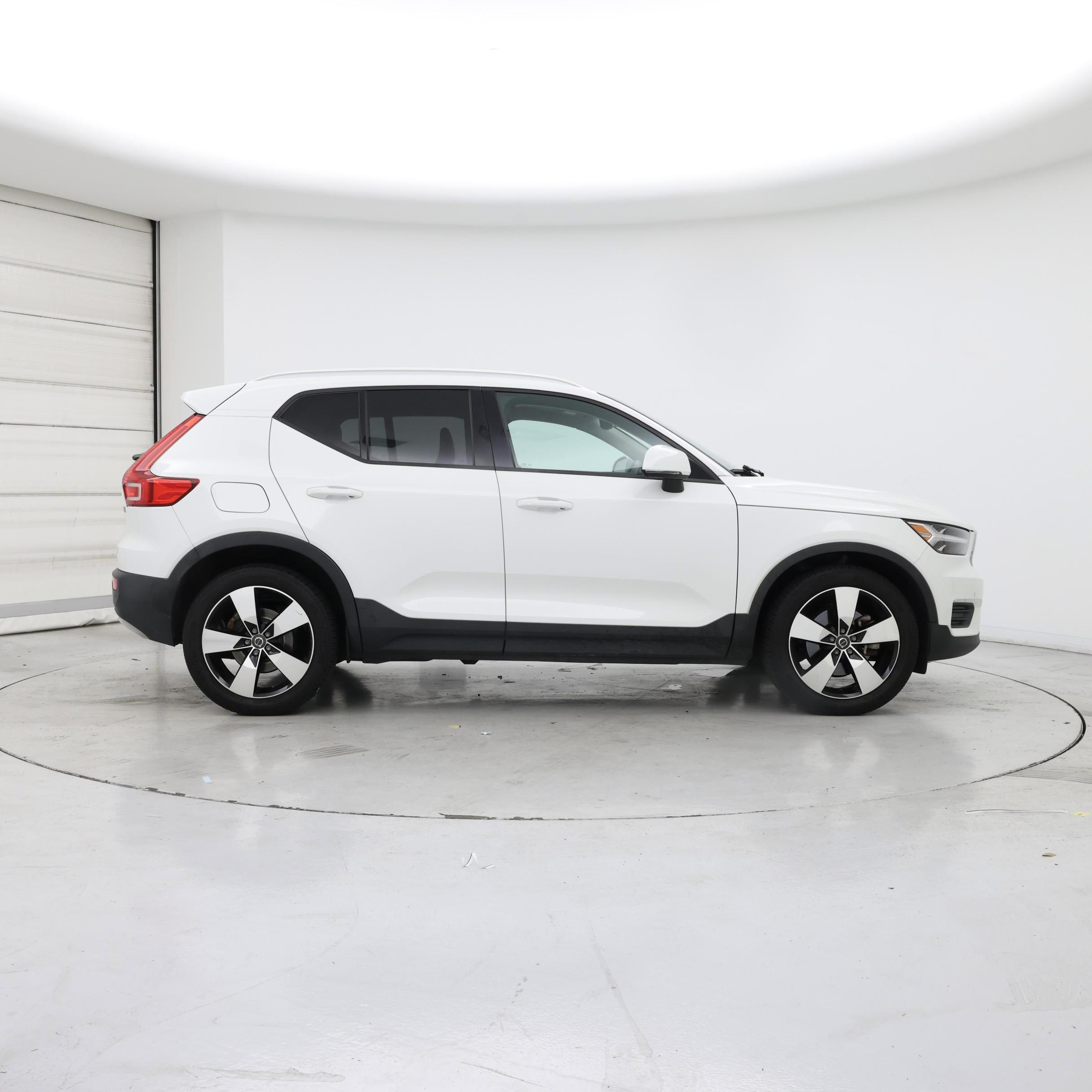 Thumbnail: 2020 Volvo XC40 - 7