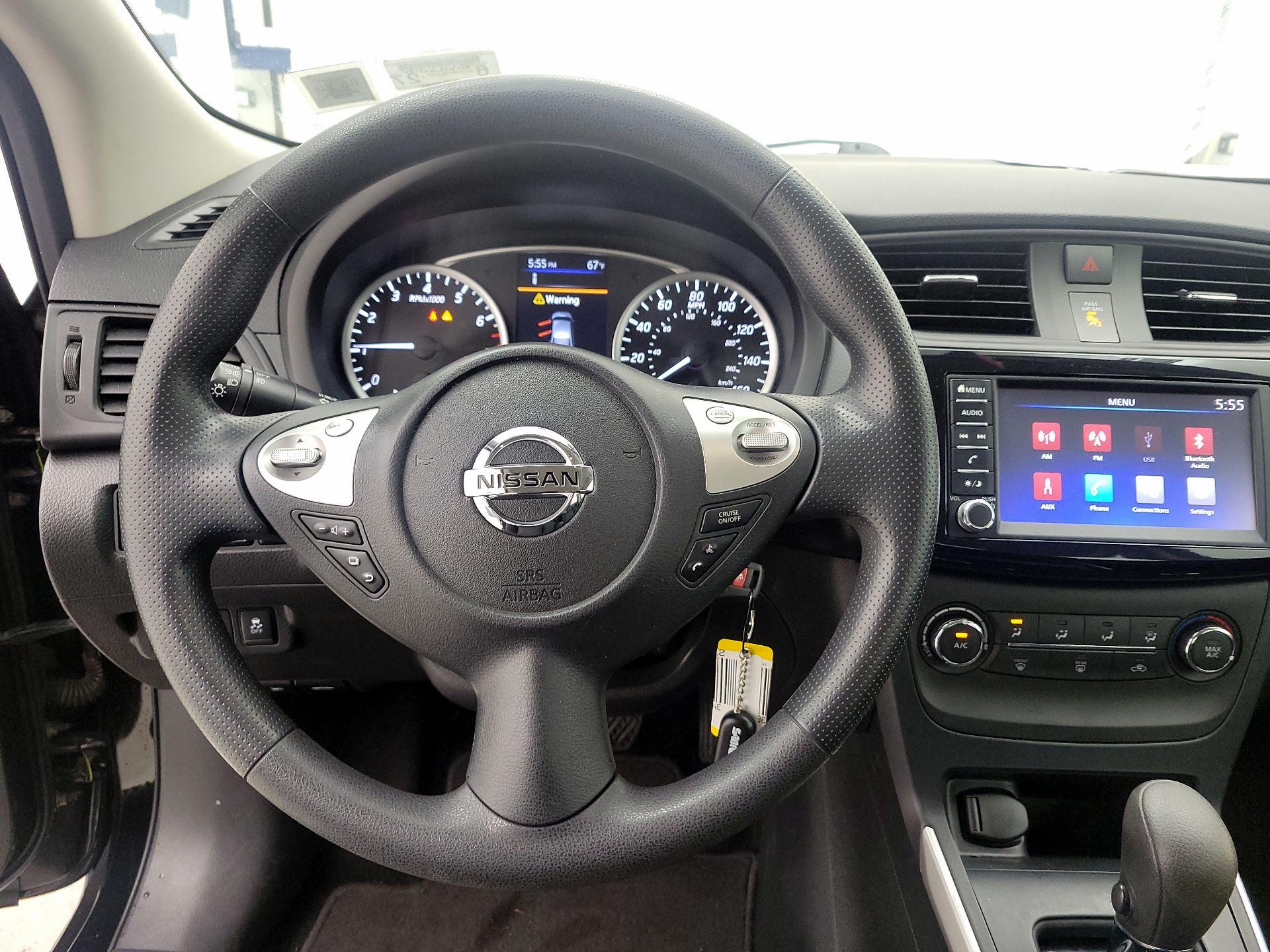 Thumbnail: 2019 Nissan Sentra - 10