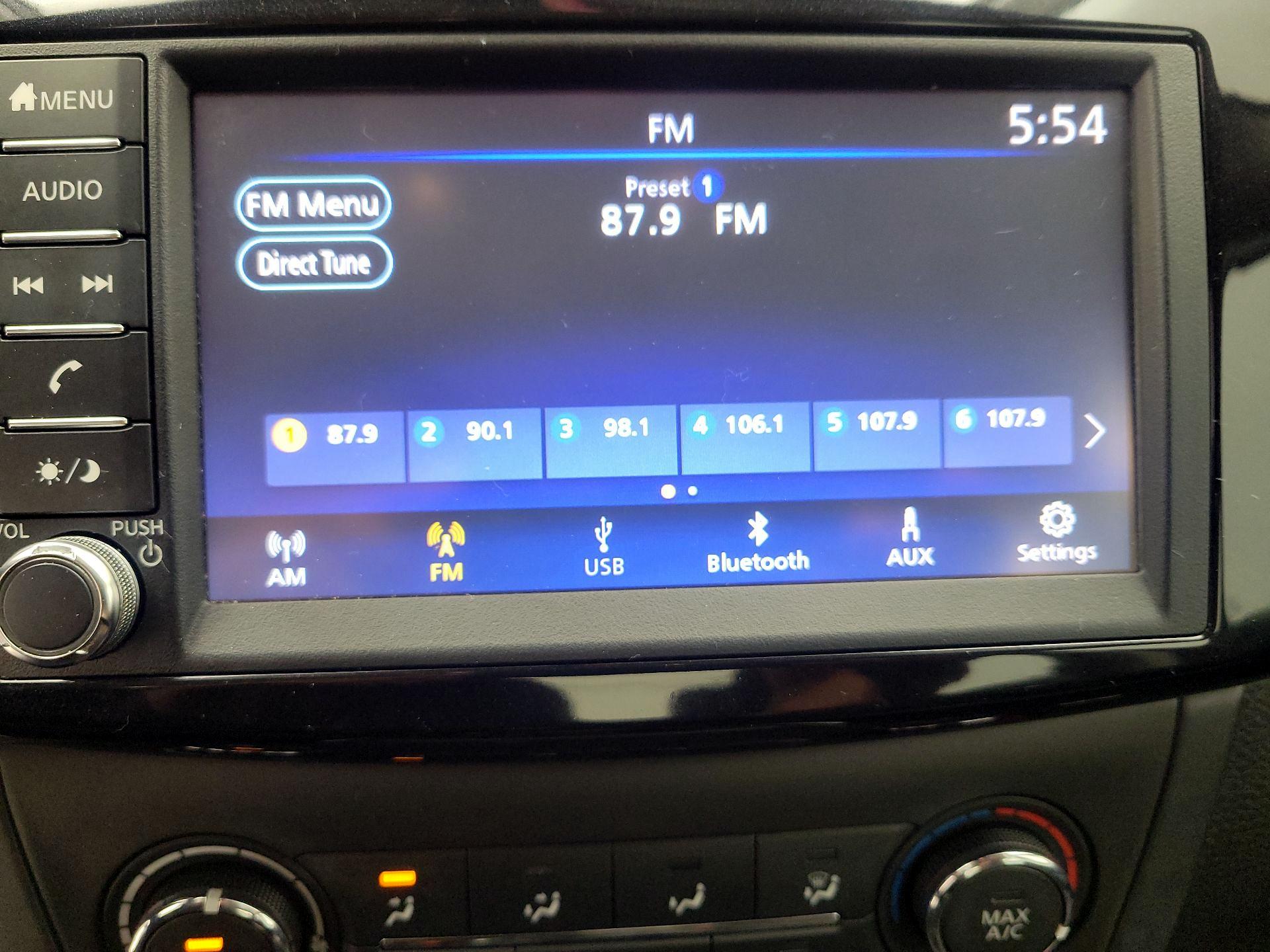 Thumbnail: 2019 Nissan Sentra - 15