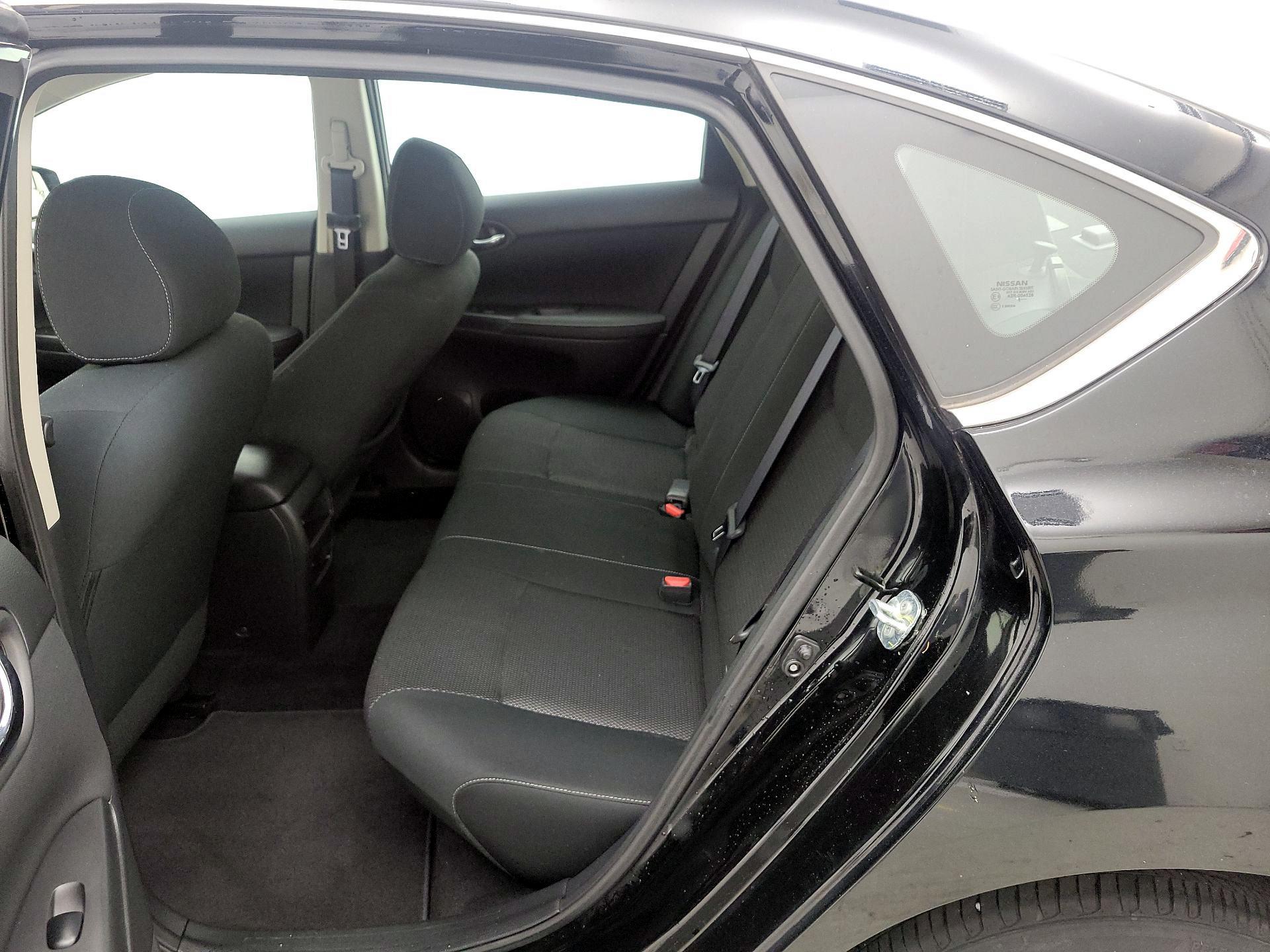 Thumbnail: 2019 Nissan Sentra - 19