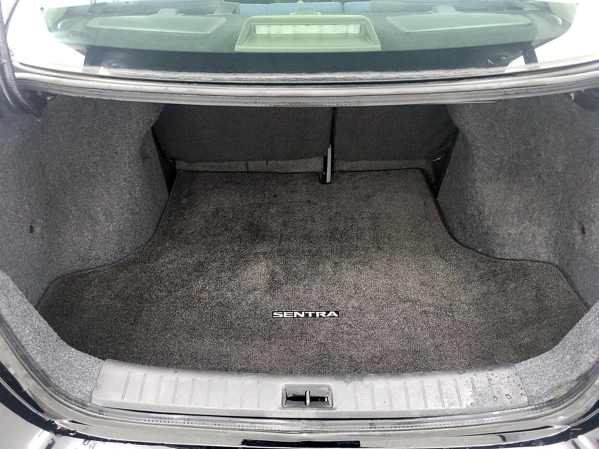 Thumbnail: 2019 Nissan Sentra - 20