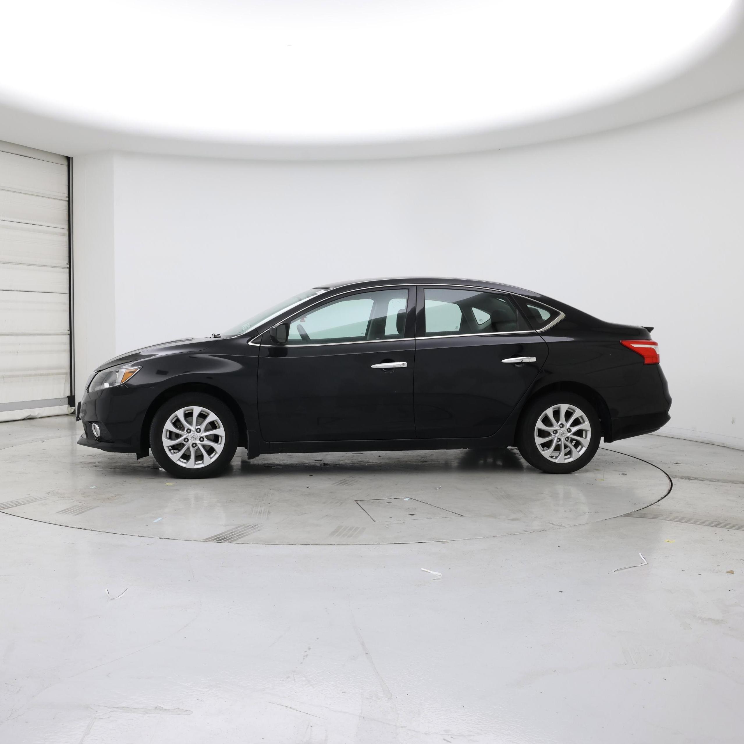 Thumbnail: 2019 Nissan Sentra - 3