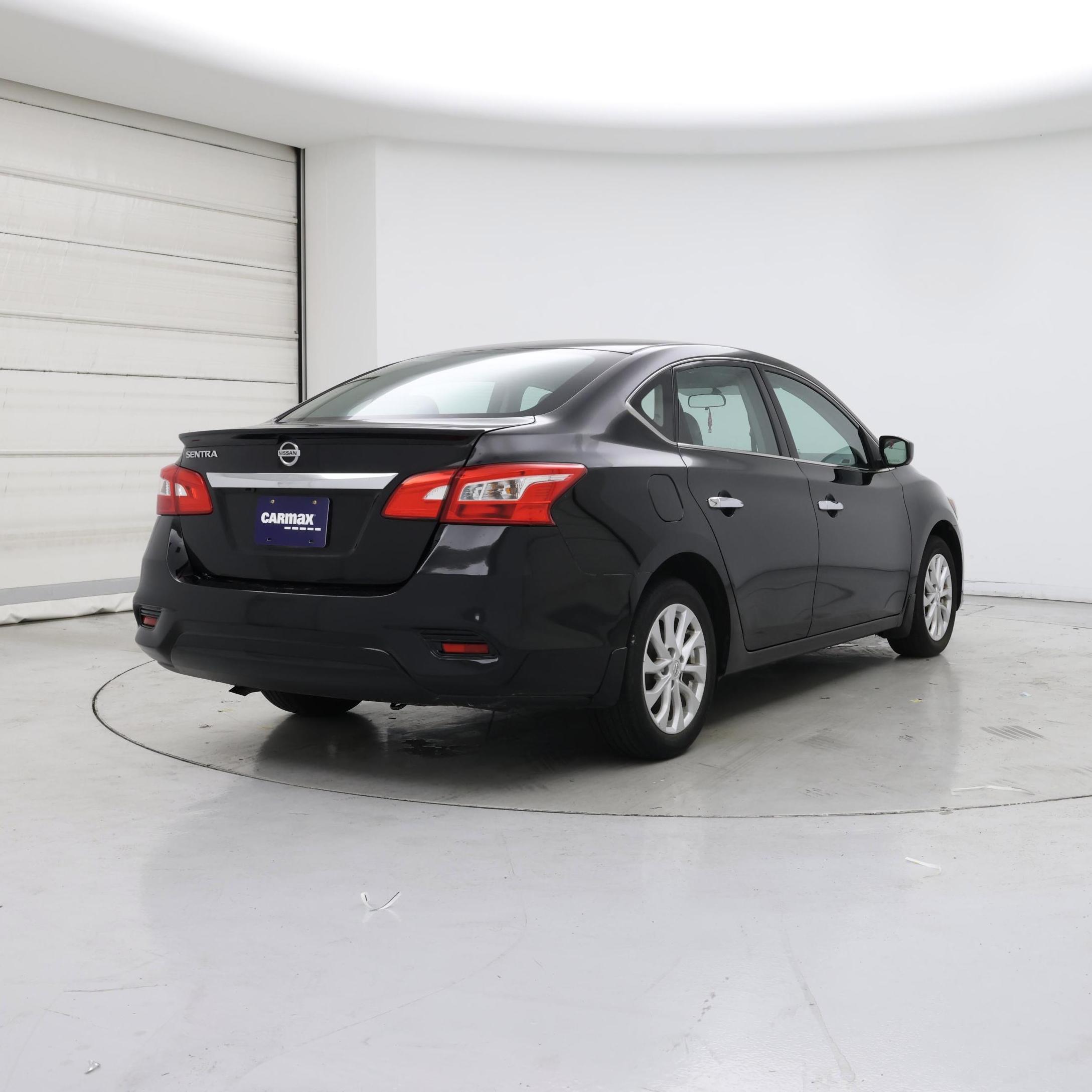 Thumbnail: 2019 Nissan Sentra - 8