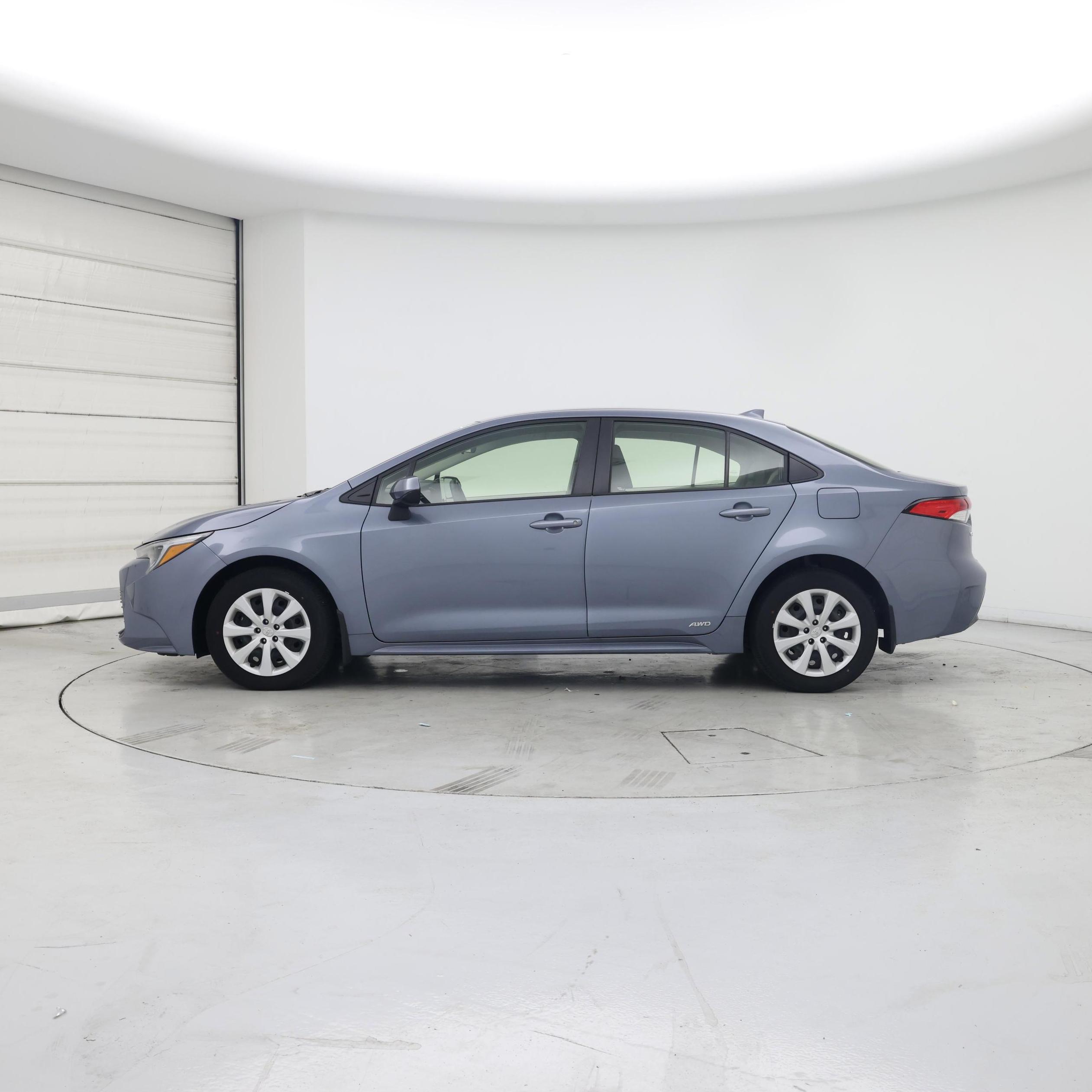 Thumbnail: 2023 Toyota Corolla - 3