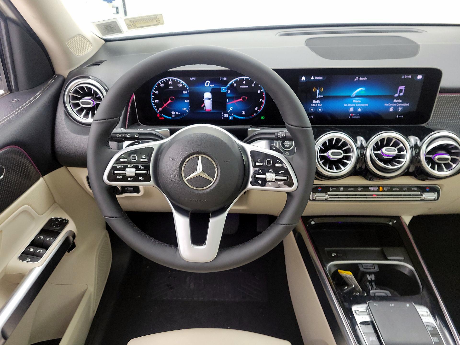 Thumbnail: 2020 Mercedes-Benz GLB - 10