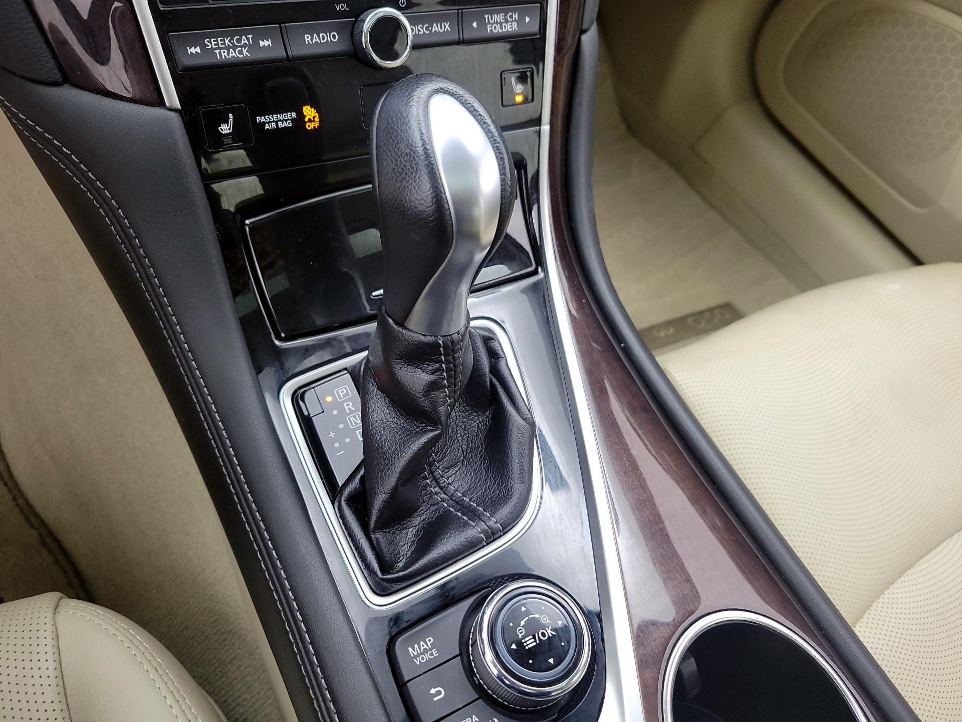 Thumbnail: 2014 INFINITI Q50 - 18