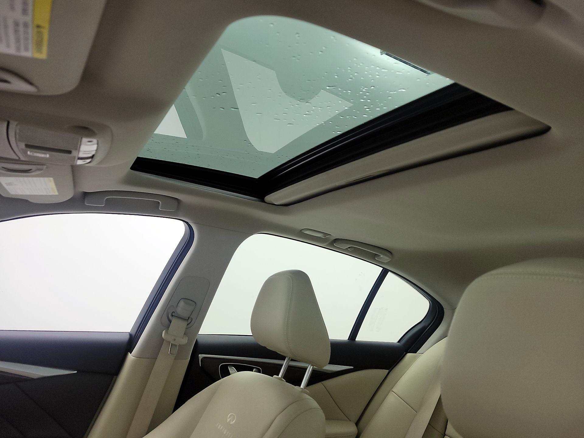 Thumbnail: 2014 INFINITI Q50 - 19