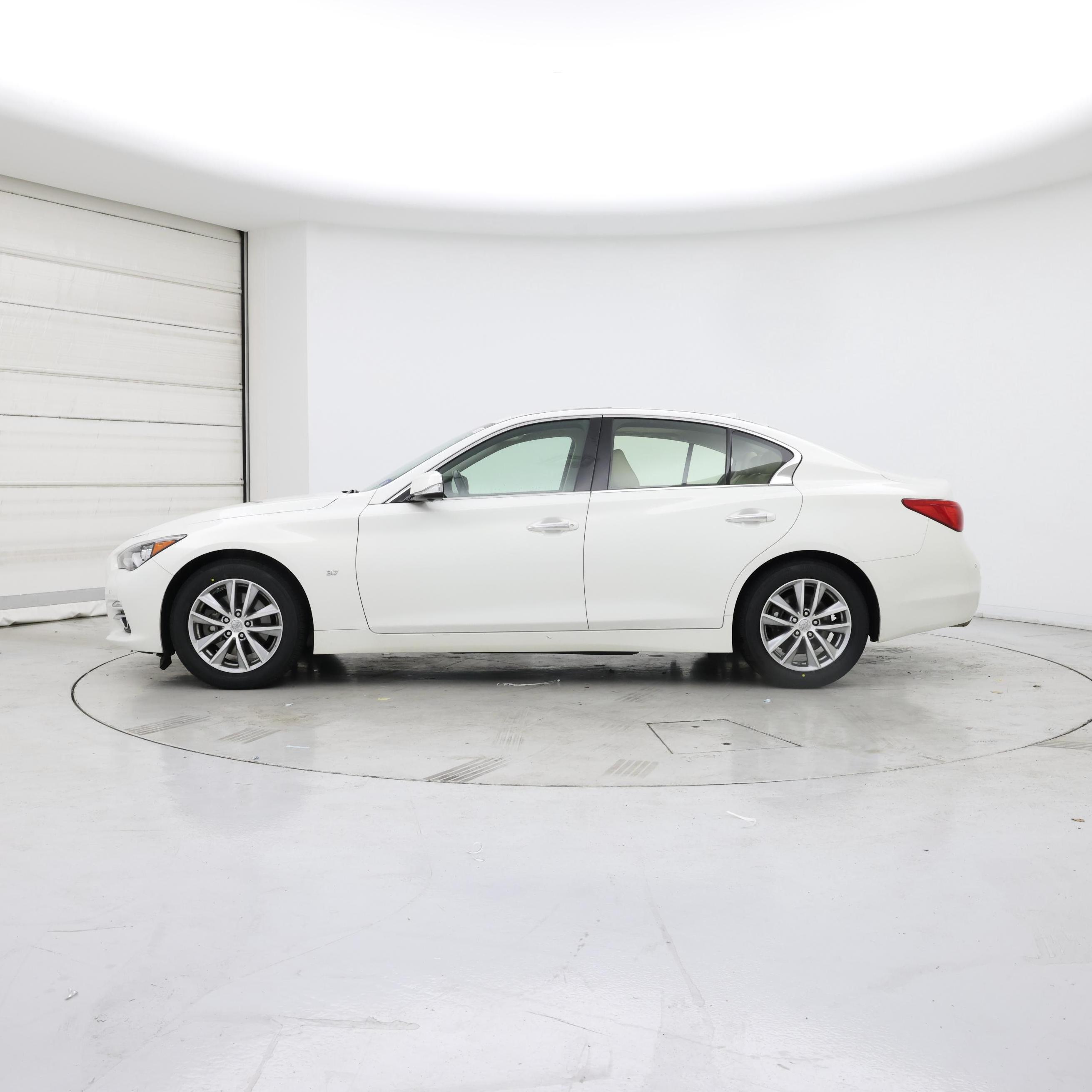 Thumbnail: 2014 INFINITI Q50 - 3