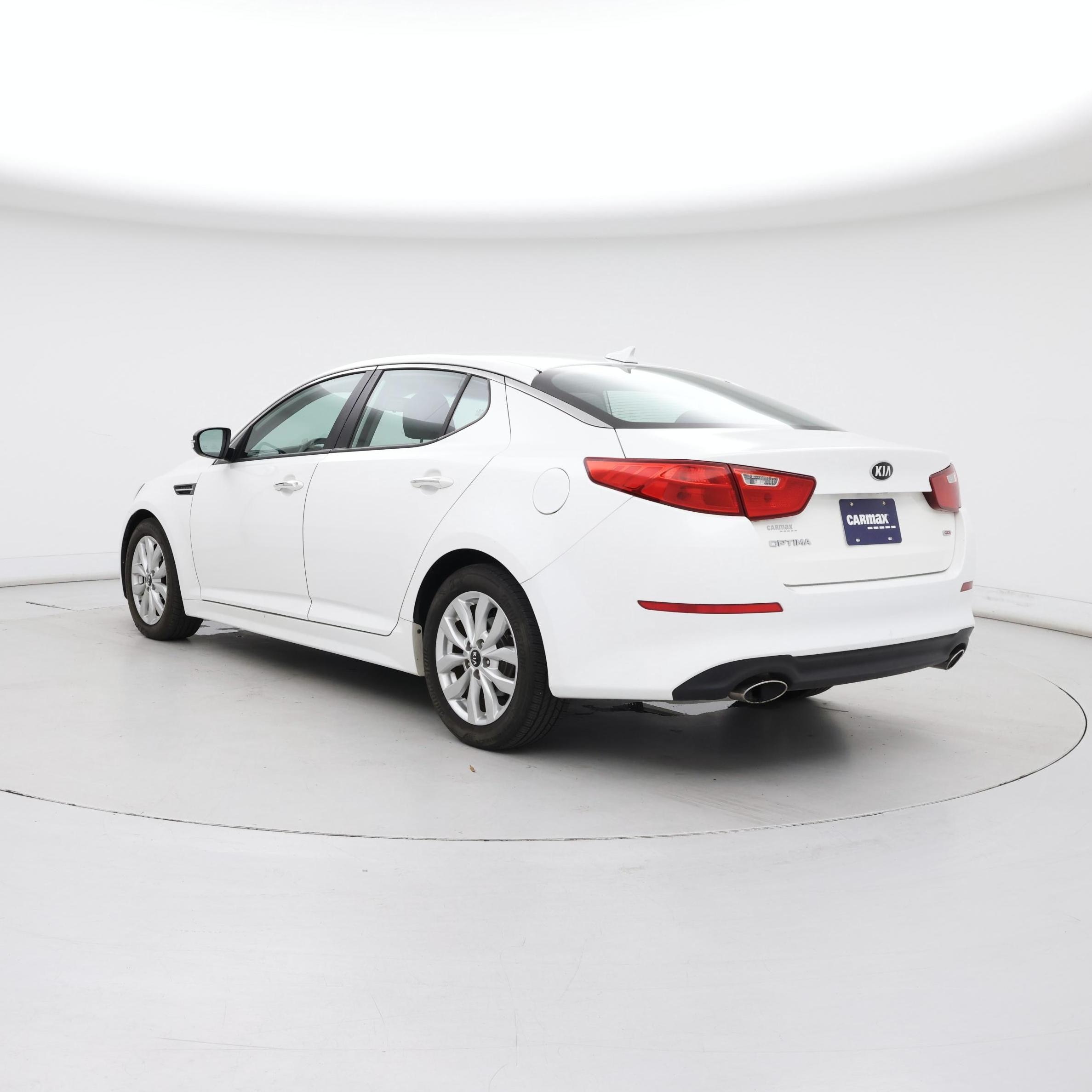 Thumbnail: 2015 Kia Optima - 2