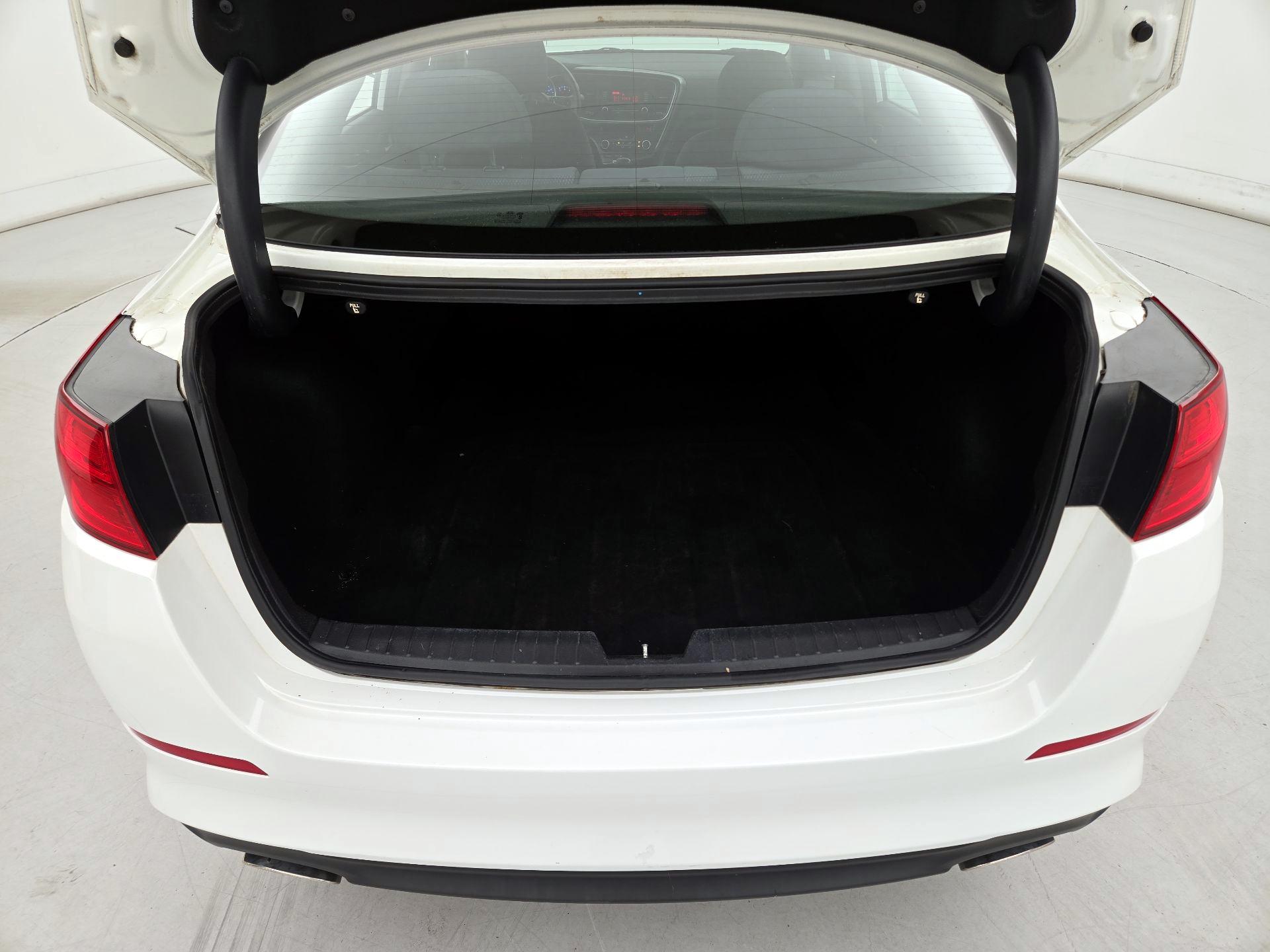 Thumbnail: 2015 Kia Optima - 19