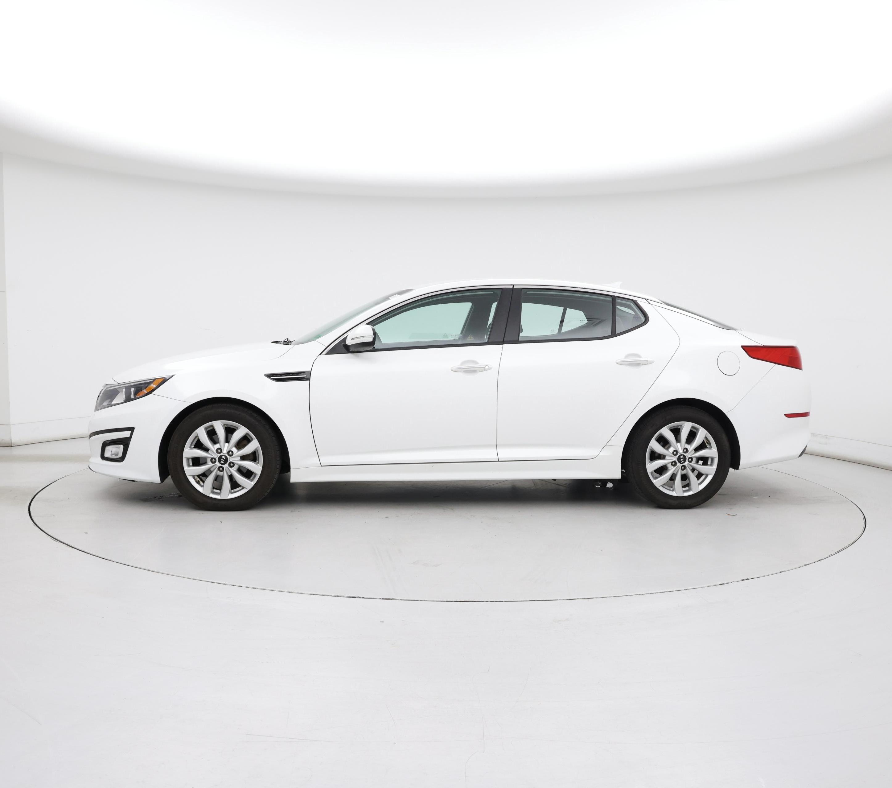 Thumbnail: 2015 Kia Optima - 3