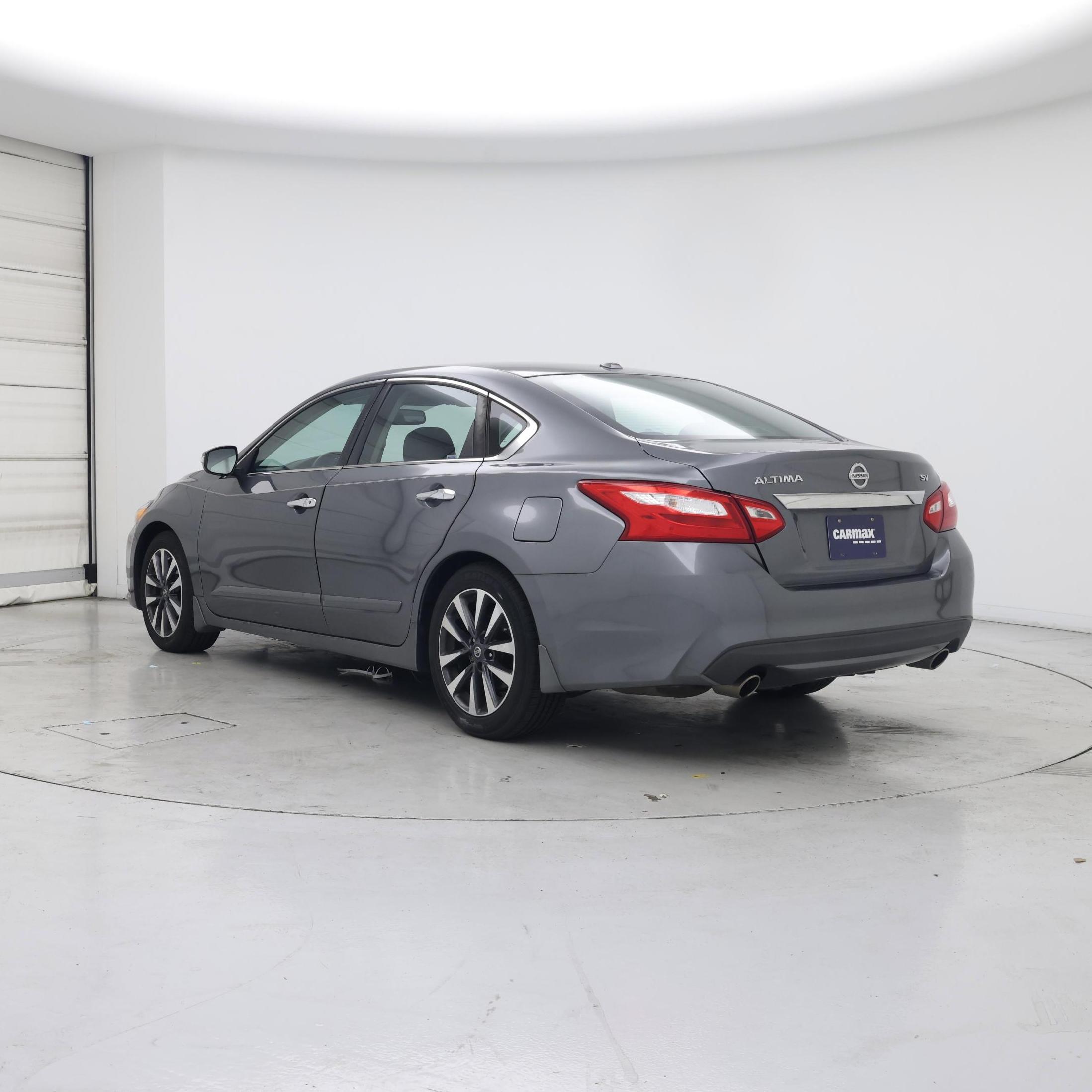 Thumbnail: 2016 Nissan Altima - 2