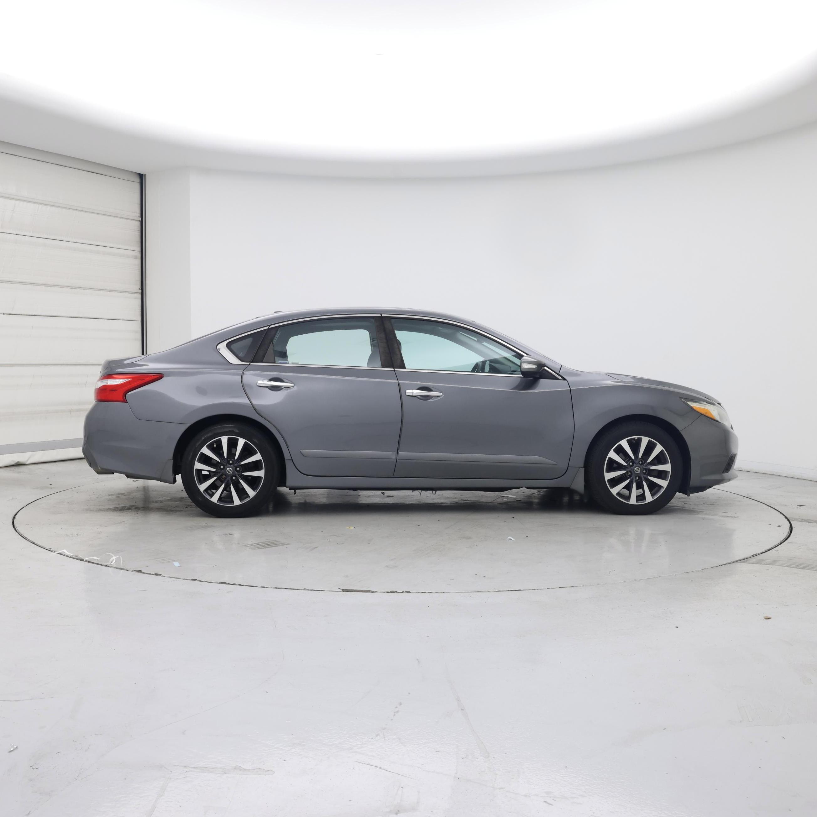 Thumbnail: 2016 Nissan Altima - 7
