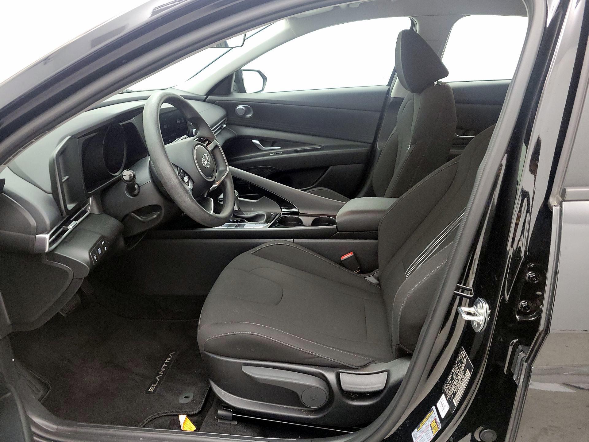 Thumbnail: 2023 Hyundai Elantra - 11