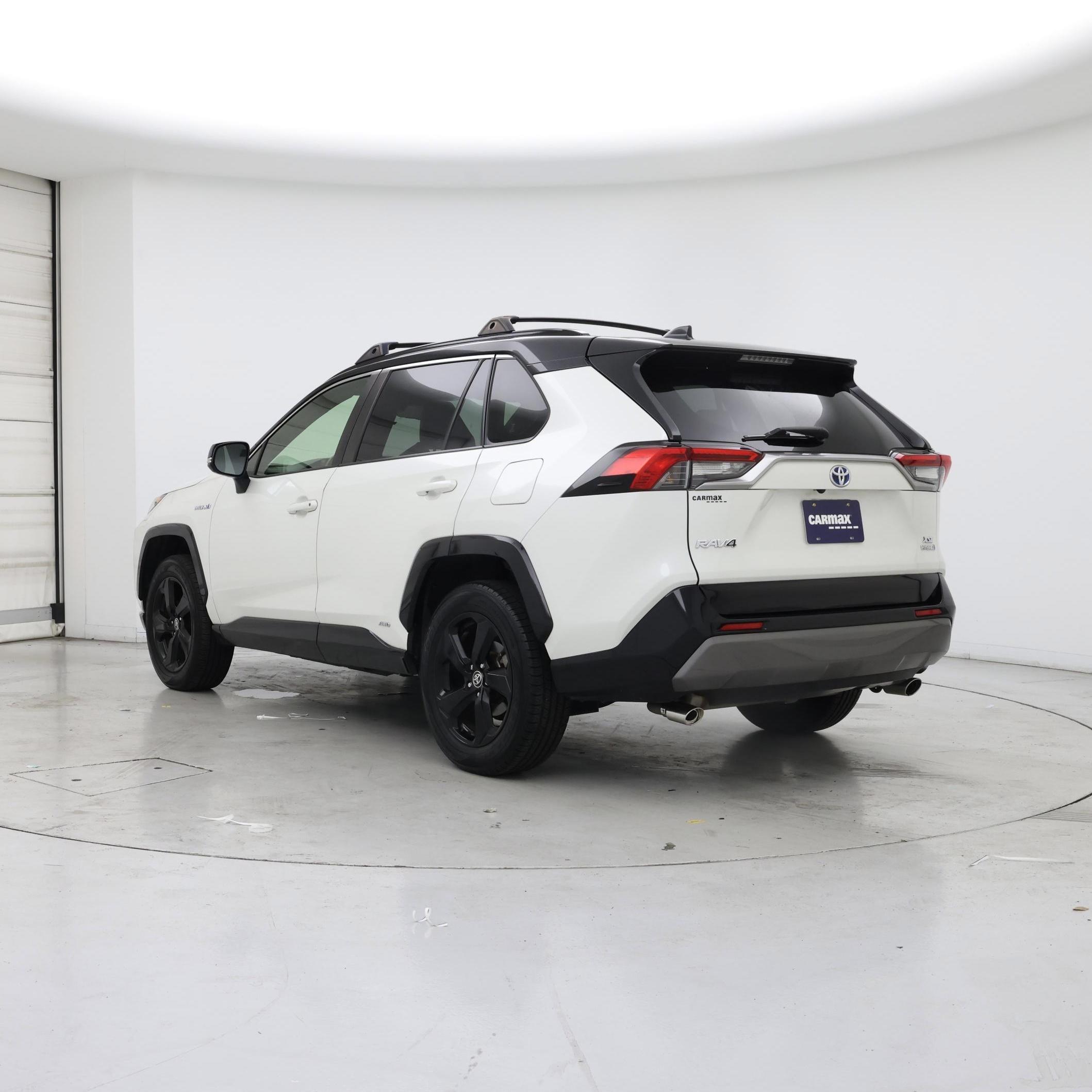 Thumbnail: 2020 Toyota RAV4 - 2