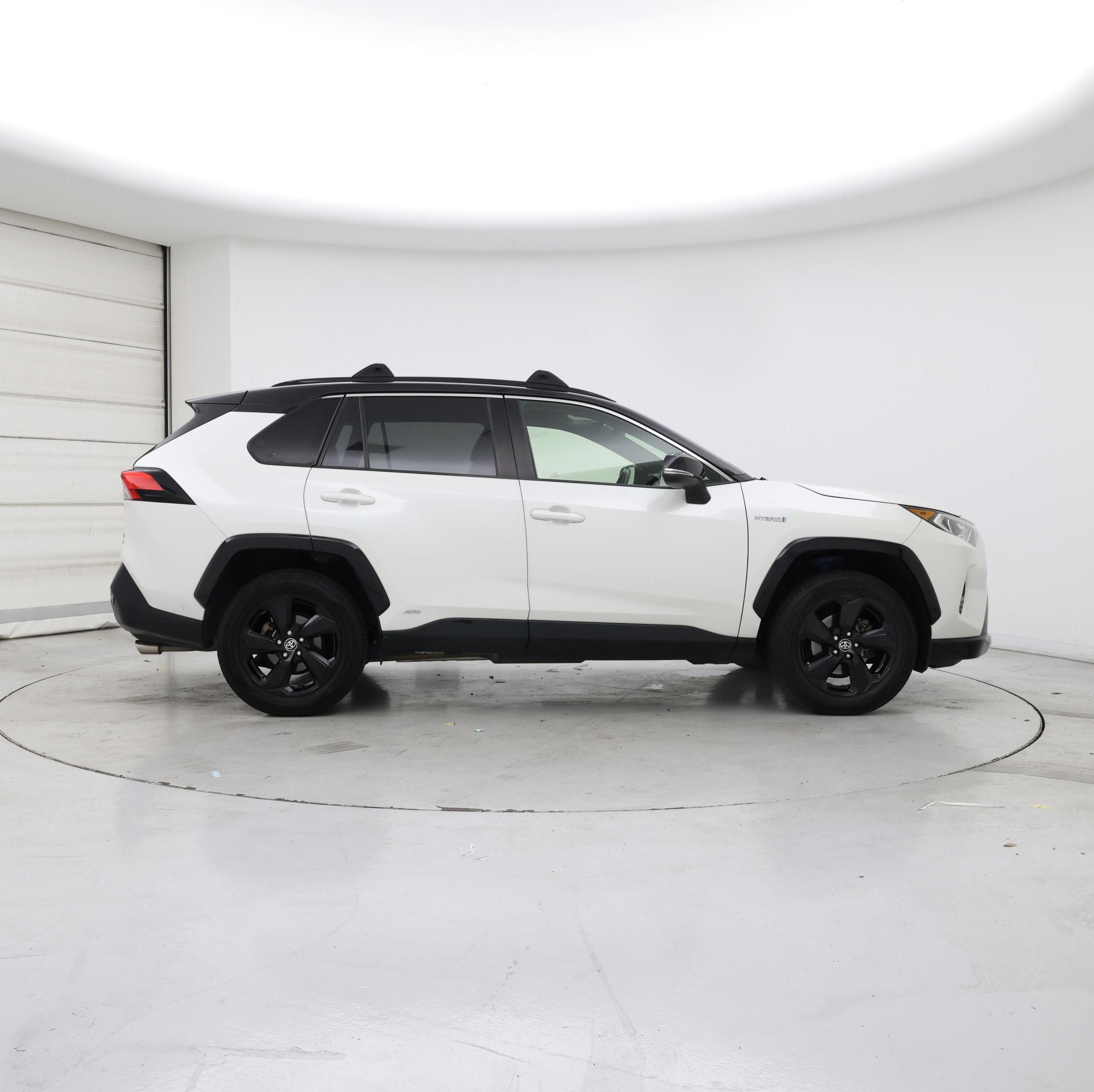 Thumbnail: 2020 Toyota RAV4 - 7