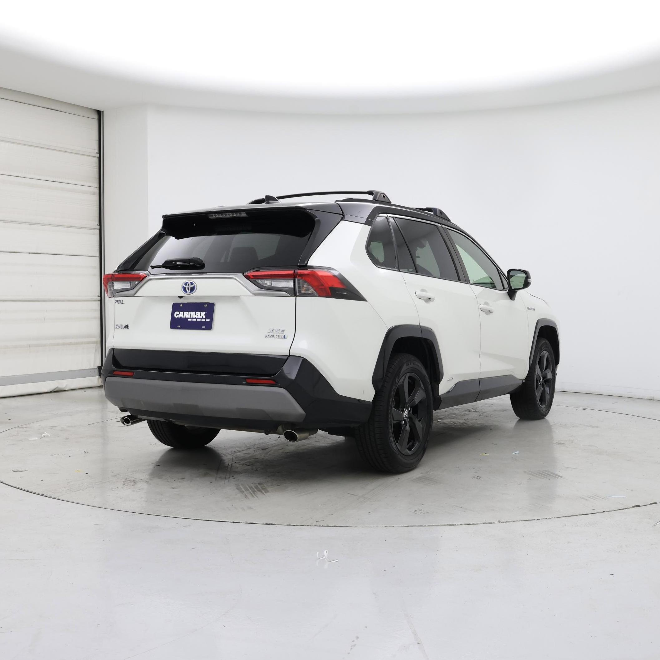 Thumbnail: 2020 Toyota RAV4 - 8