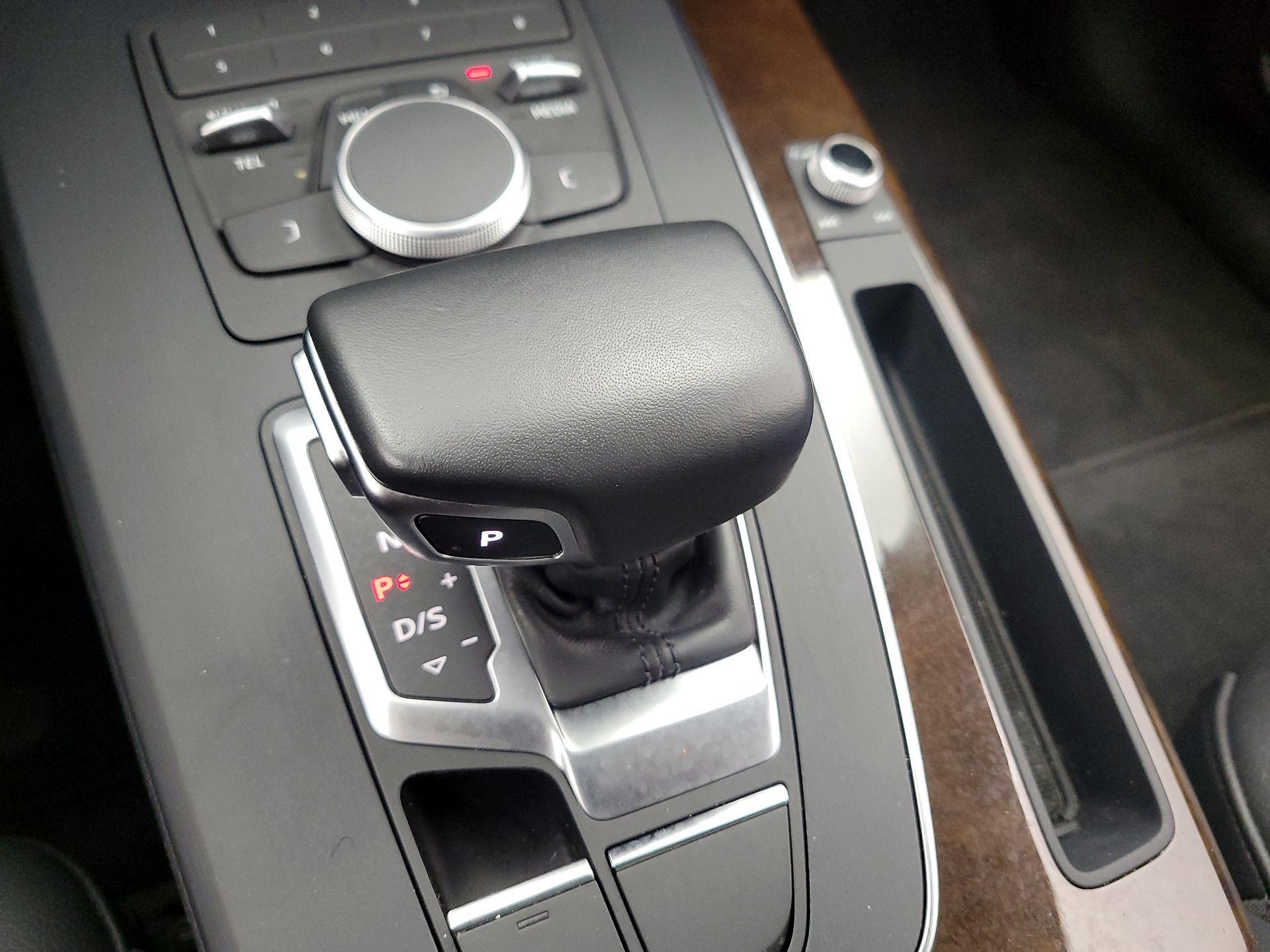 Thumbnail: 2019 Audi Q5 - 17