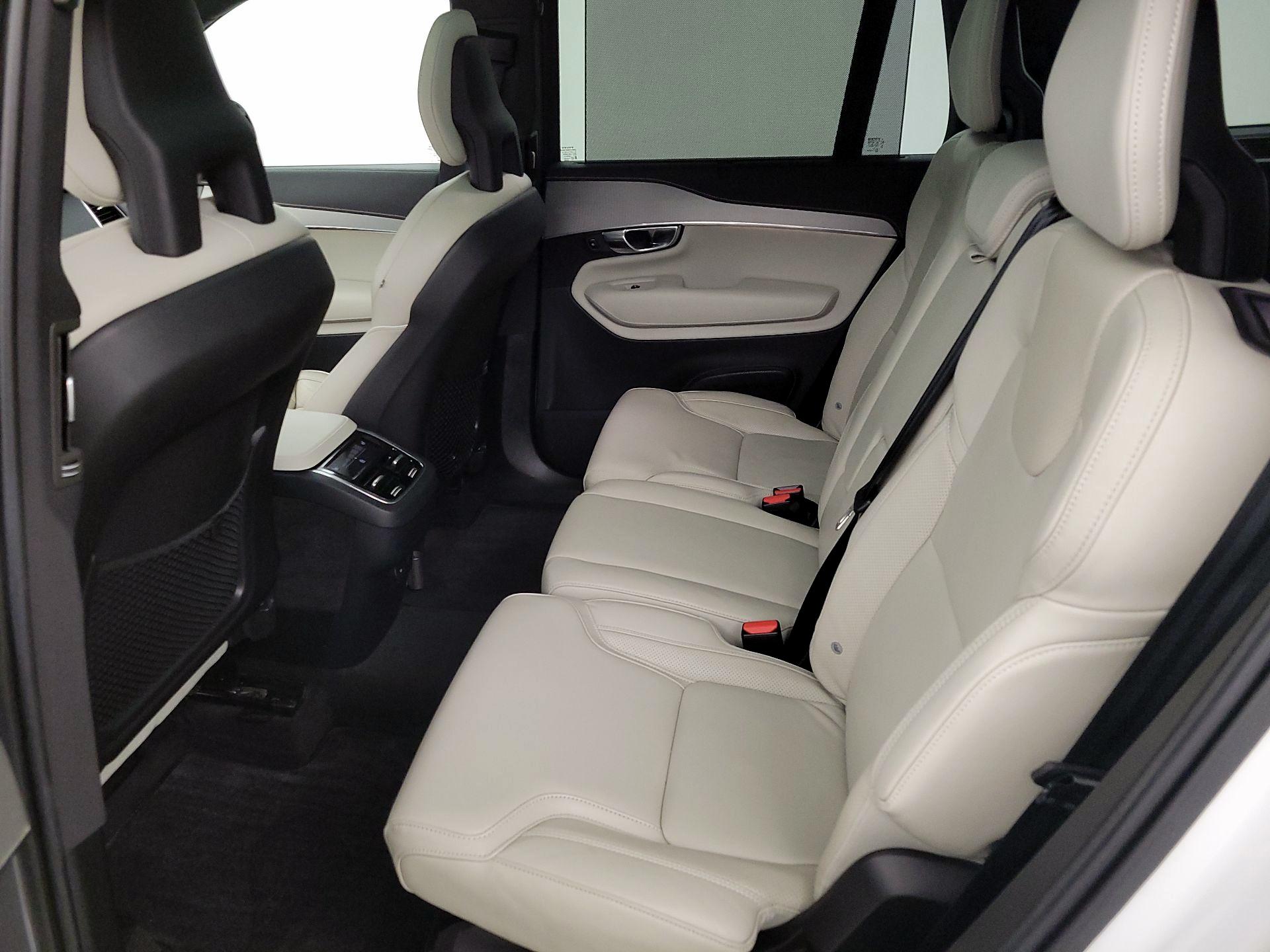 Thumbnail: 2021 Volvo XC90 - 20