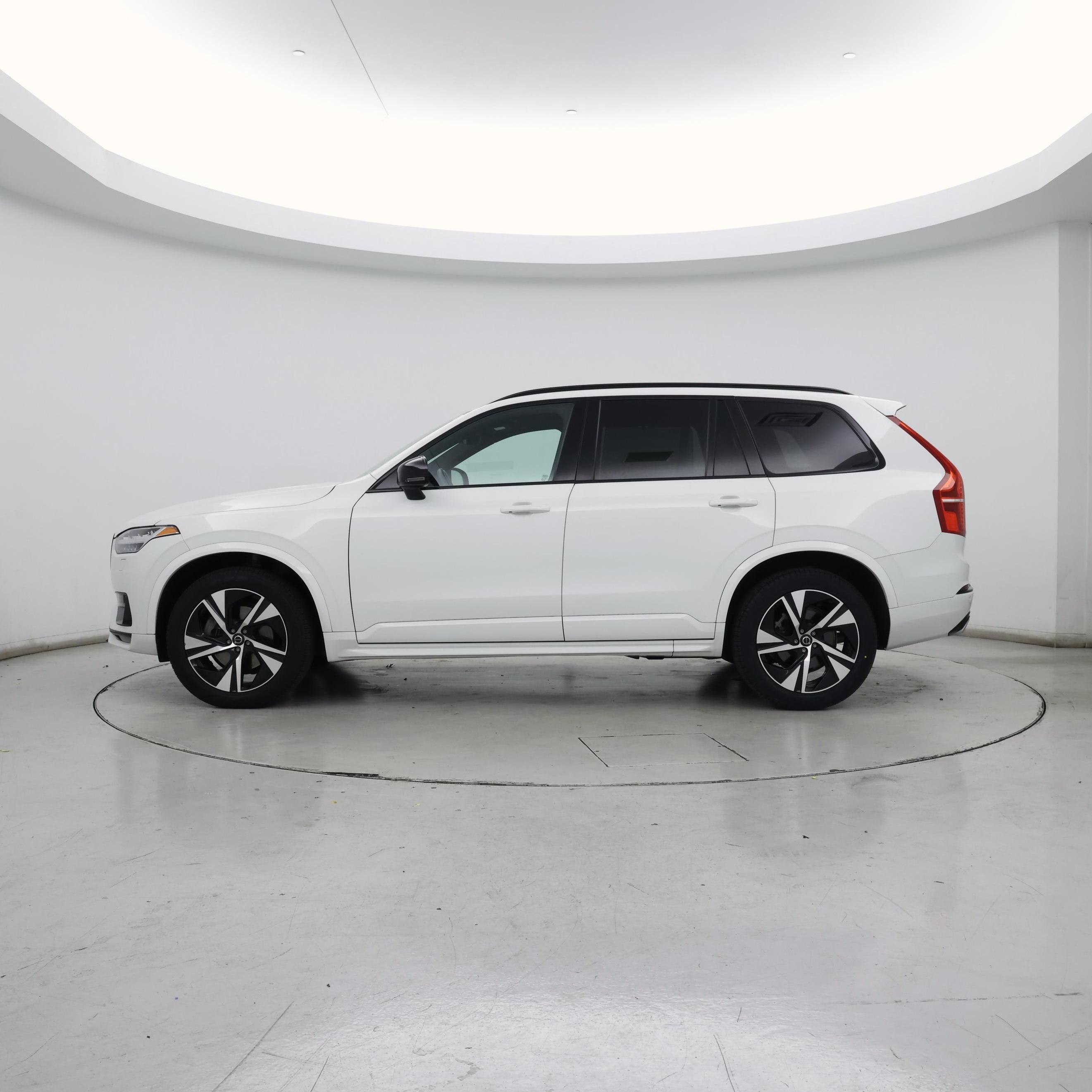 Thumbnail: 2021 Volvo XC90 - 3