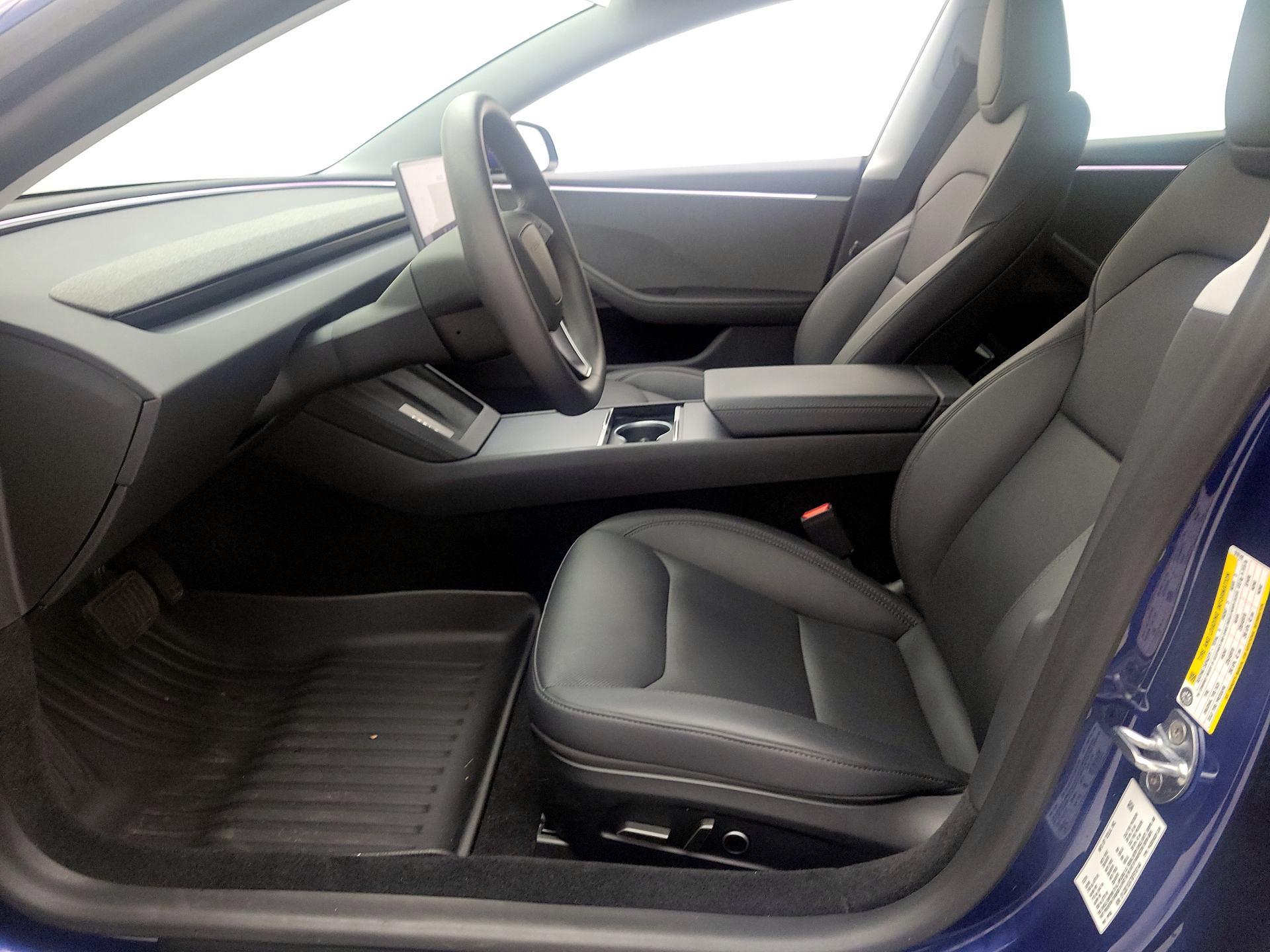 Thumbnail: 2025 Tesla Model 3 - 11