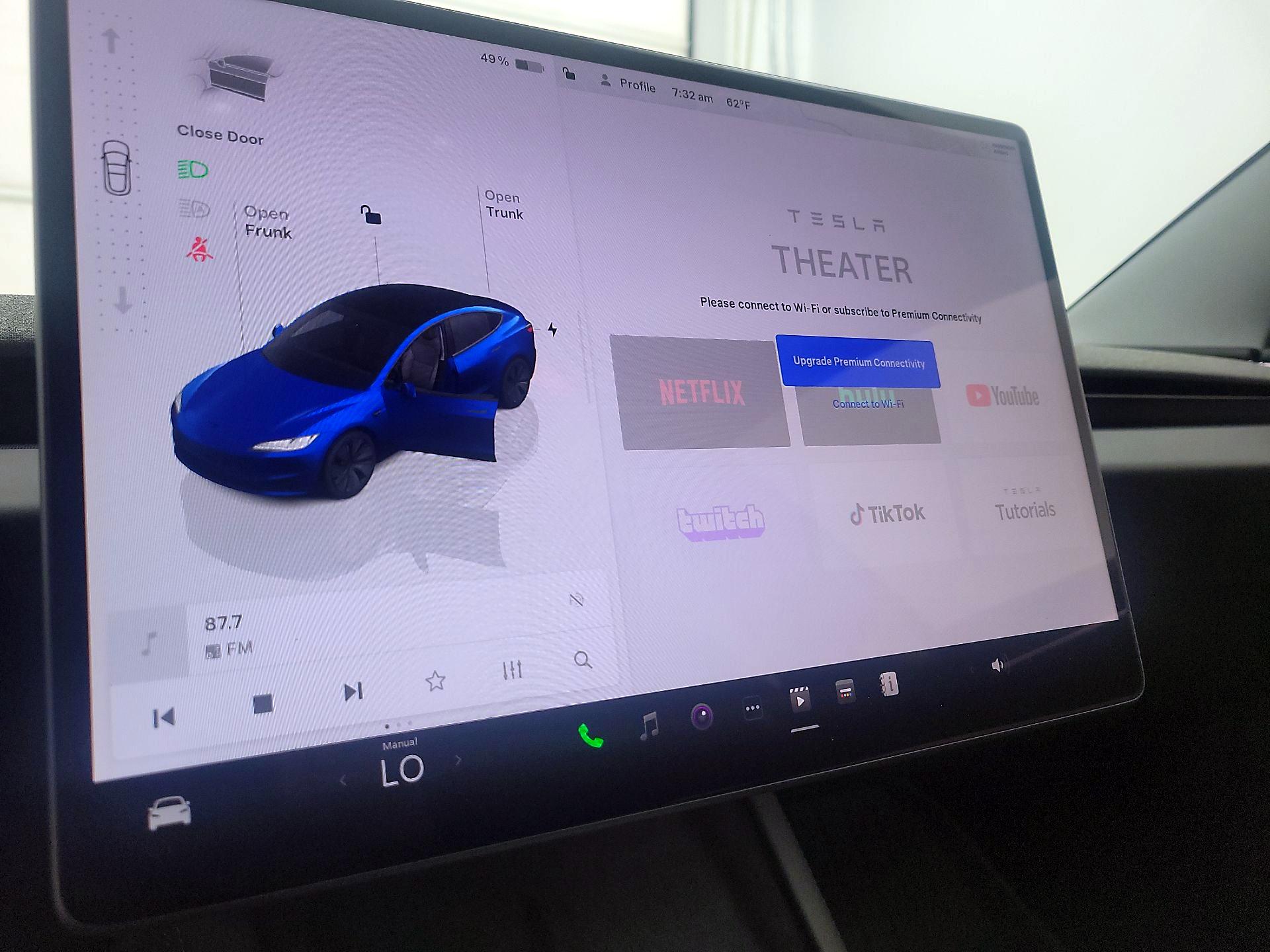 Thumbnail: 2025 Tesla Model 3 - 14