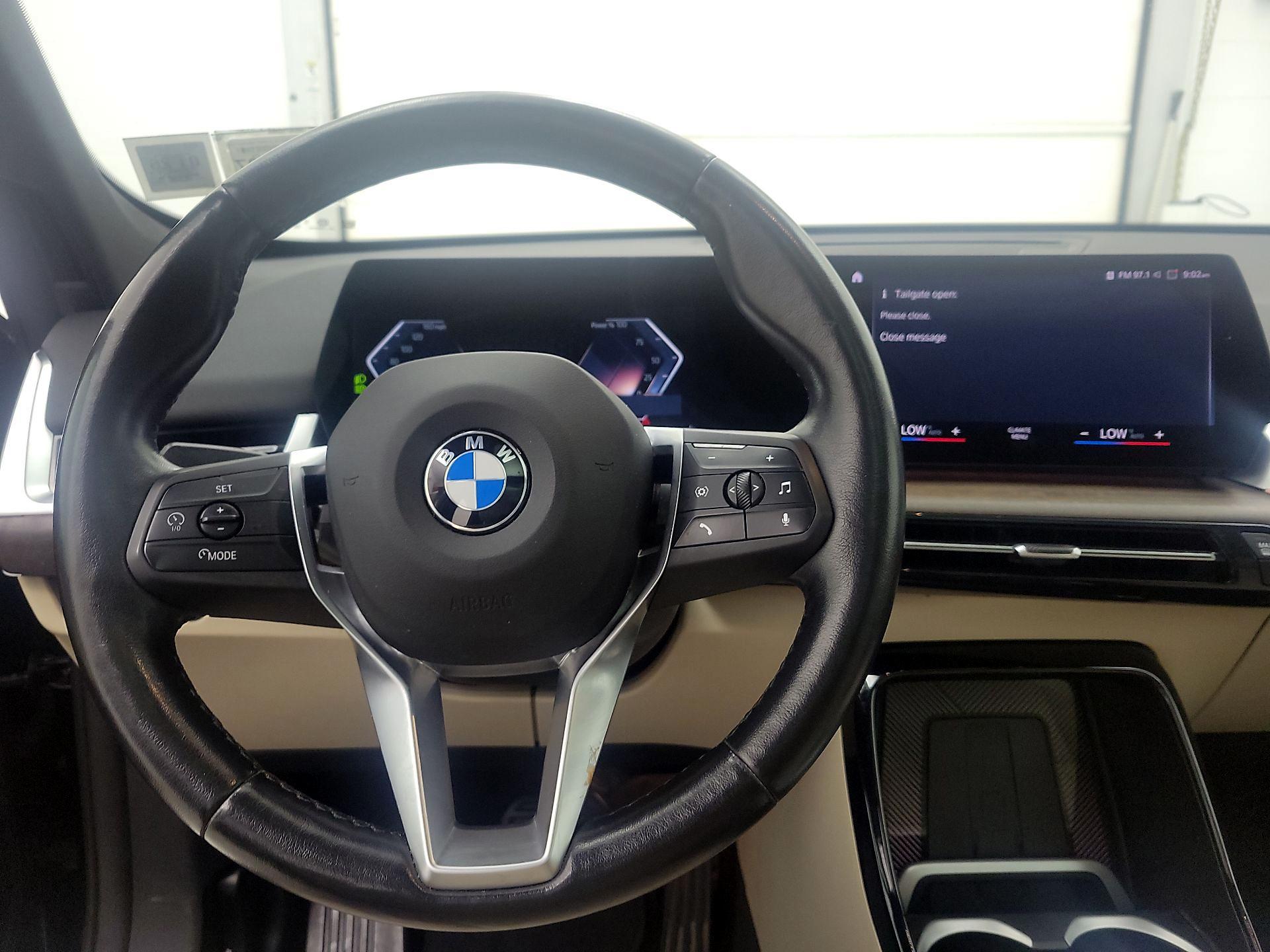 Thumbnail: 2023 BMW X1 - 10