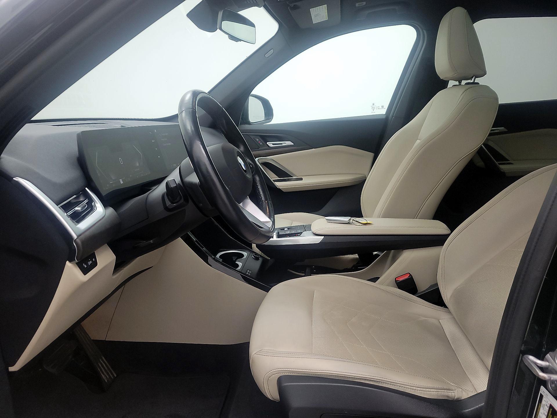 Thumbnail: 2023 BMW X1 - 11