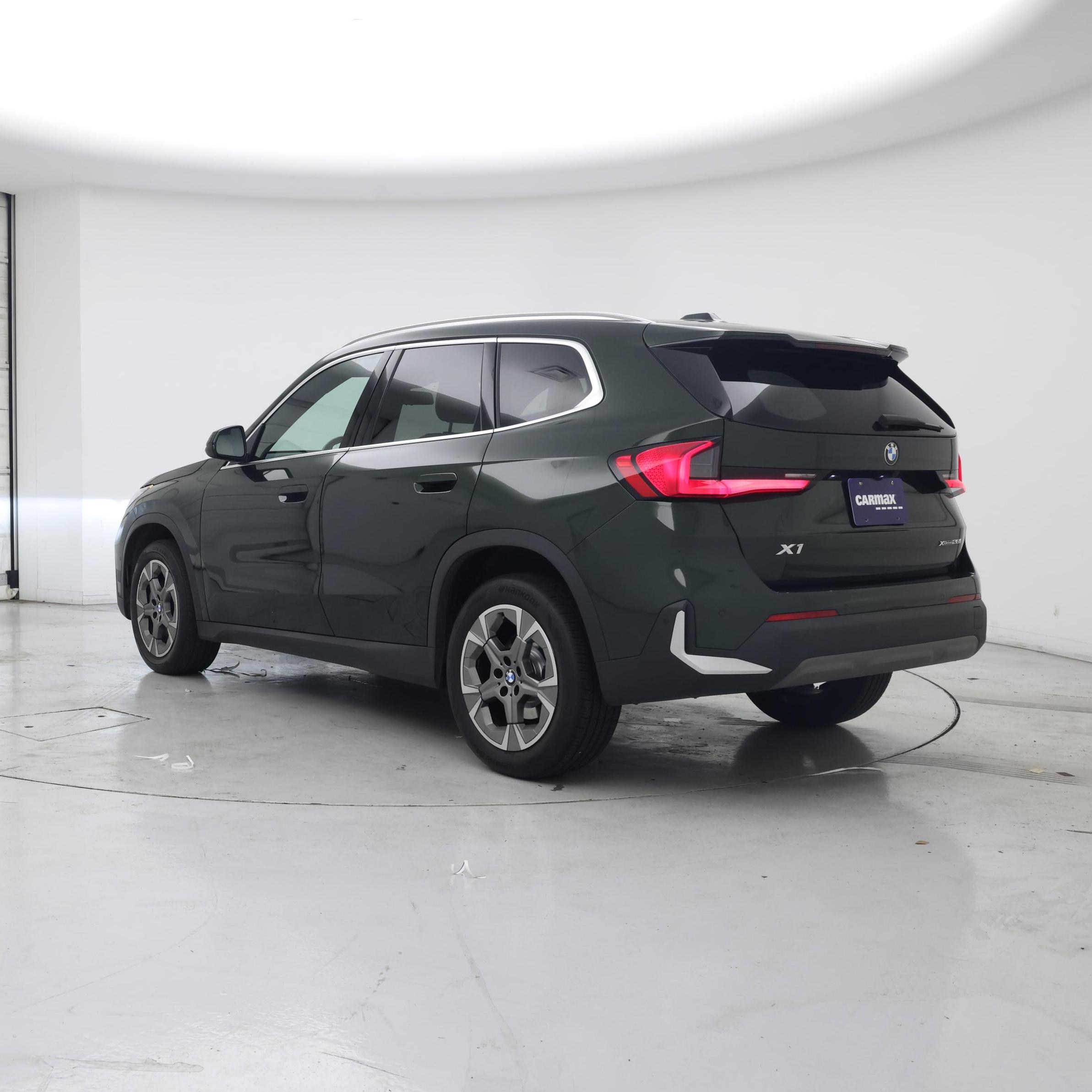 Thumbnail: 2023 BMW X1 - 2