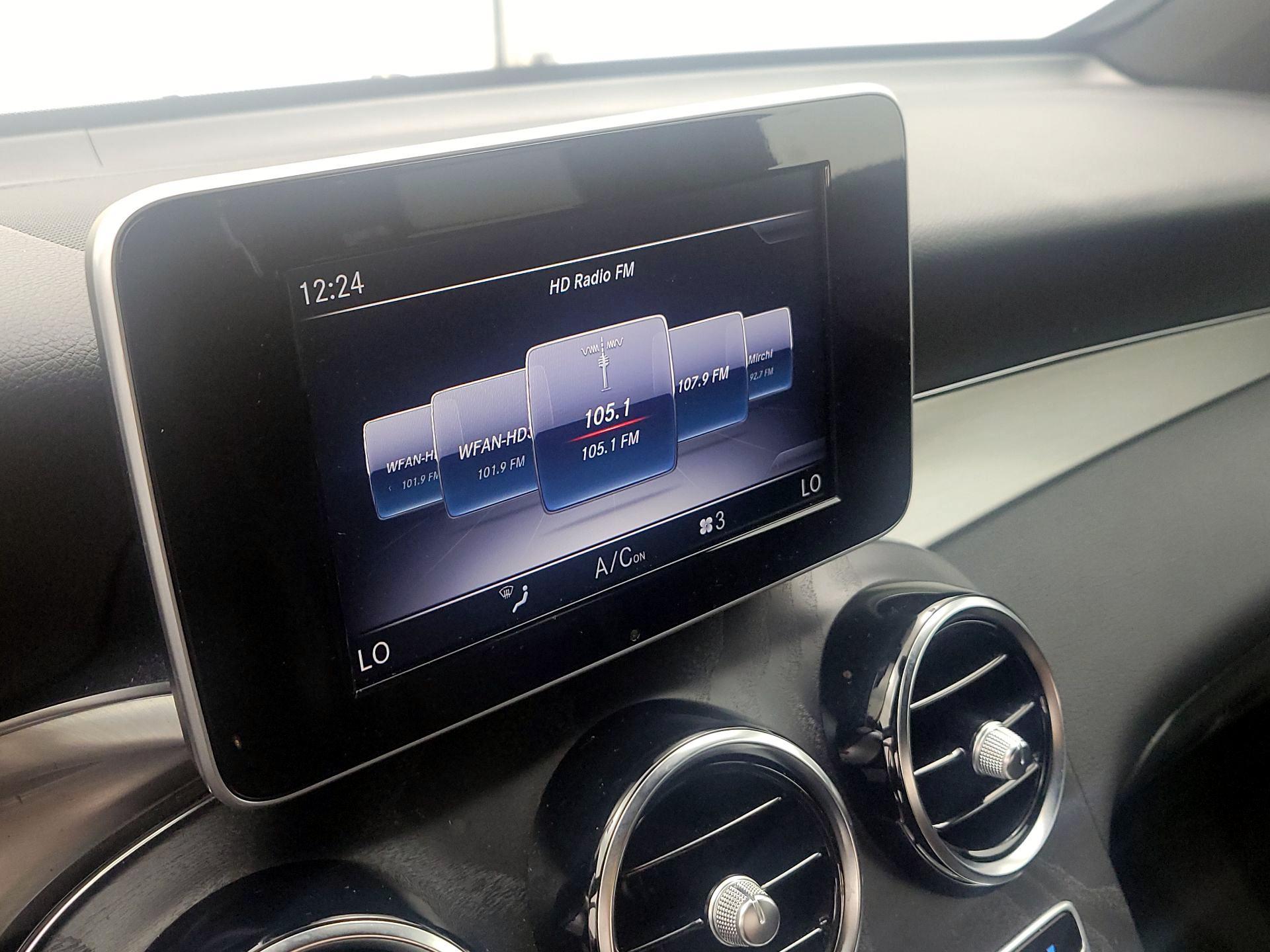 Thumbnail: 2019 Mercedes-Benz GLC - 15