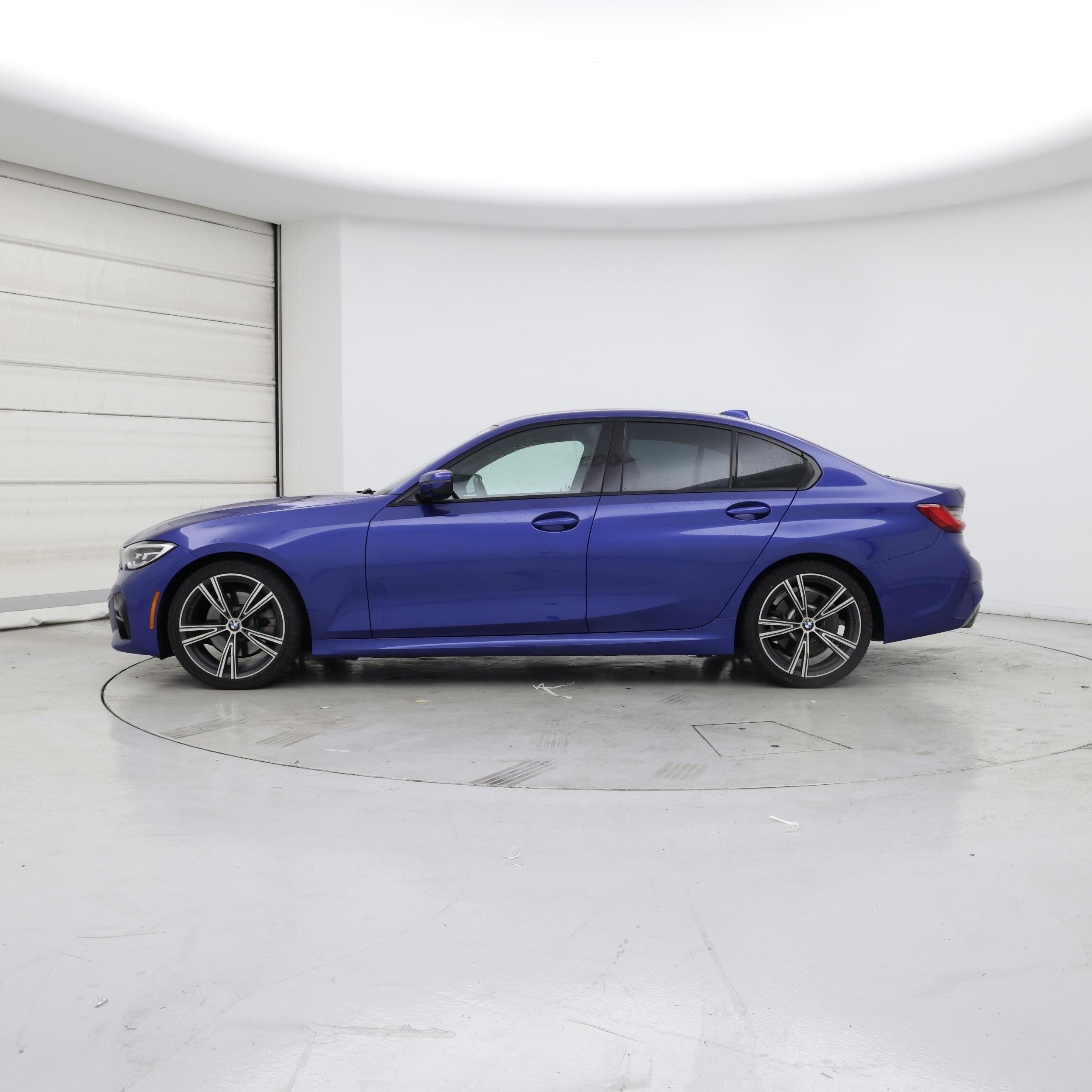 Thumbnail: 2020 BMW 3 Series - 3