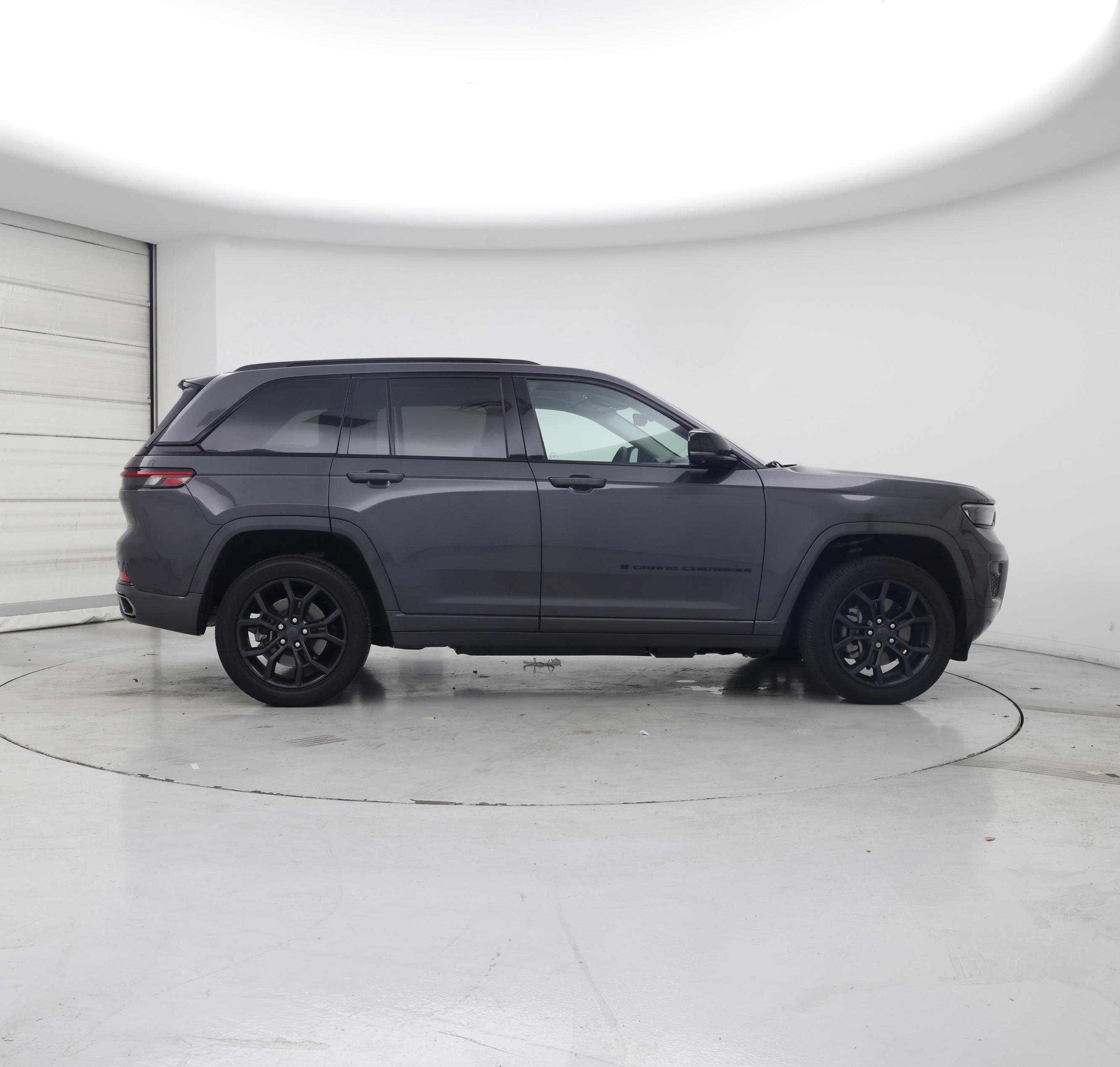 Thumbnail: 2023 Jeep Grand Cherokee - 7