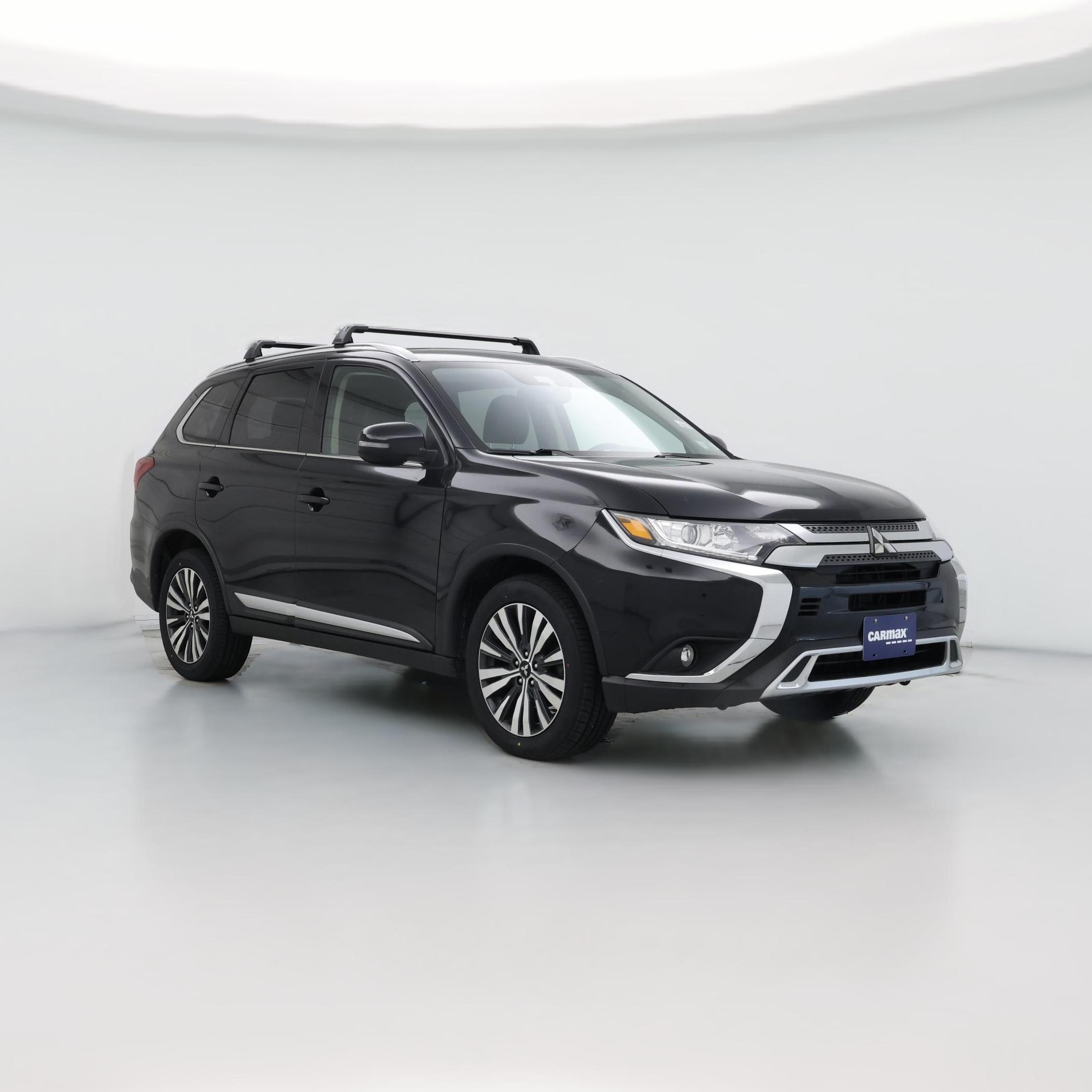 Thumbnail: 2020 Mitsubishi Outlander - 1