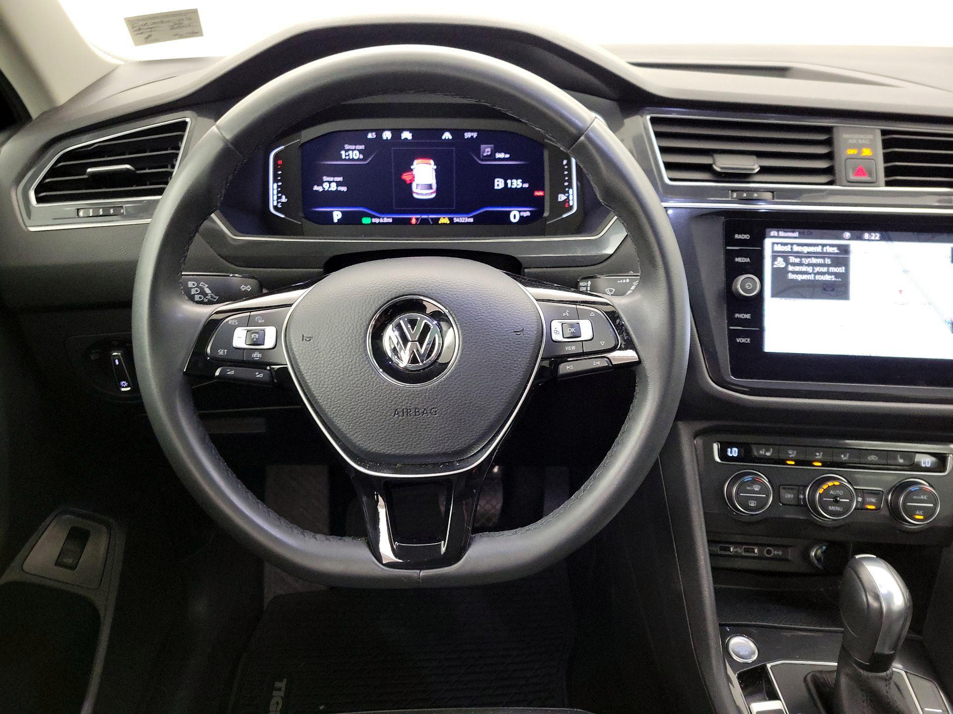 Thumbnail: 2020 Volkswagen Tiguan - 10