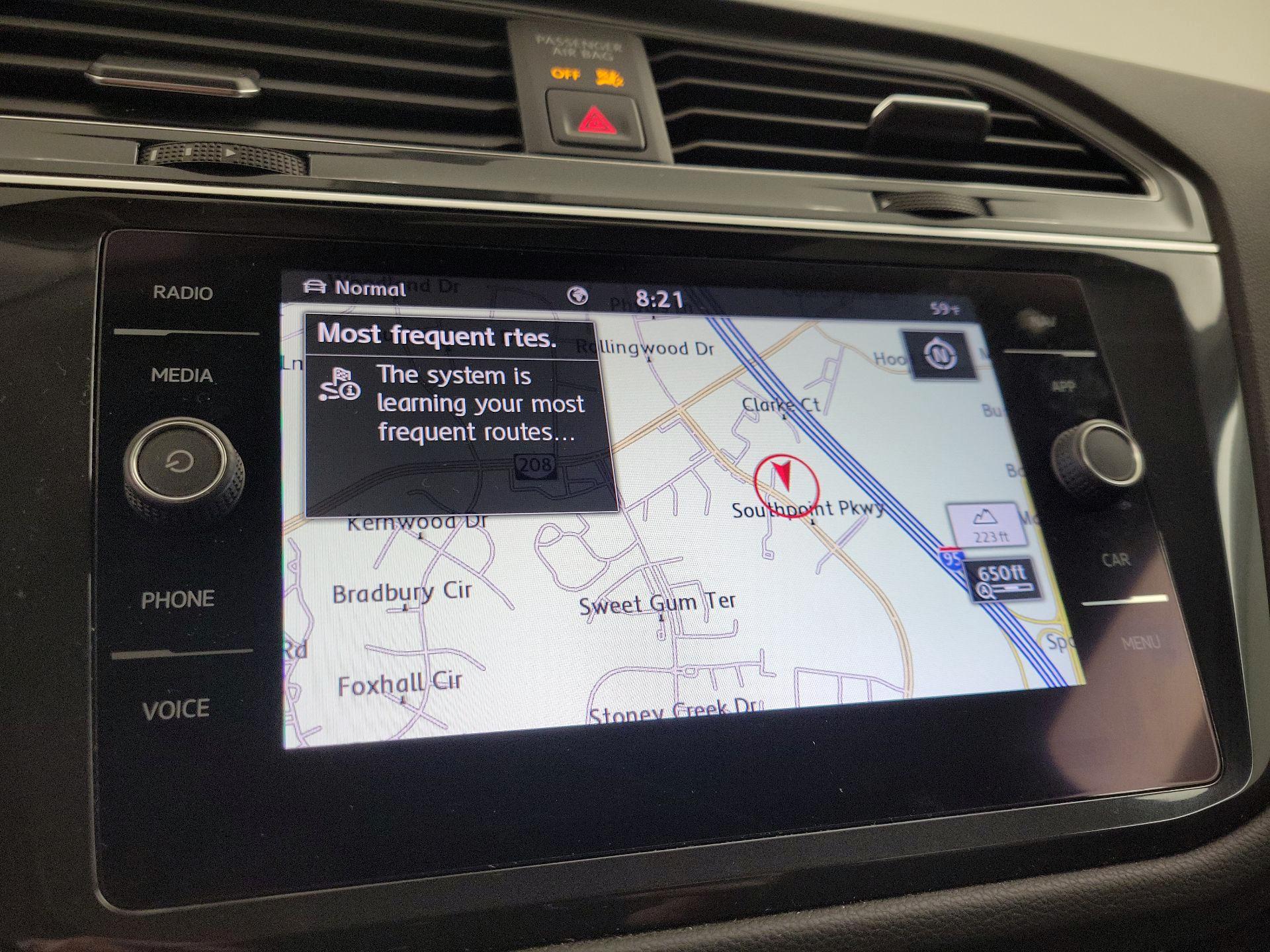 Thumbnail: 2020 Volkswagen Tiguan - 14