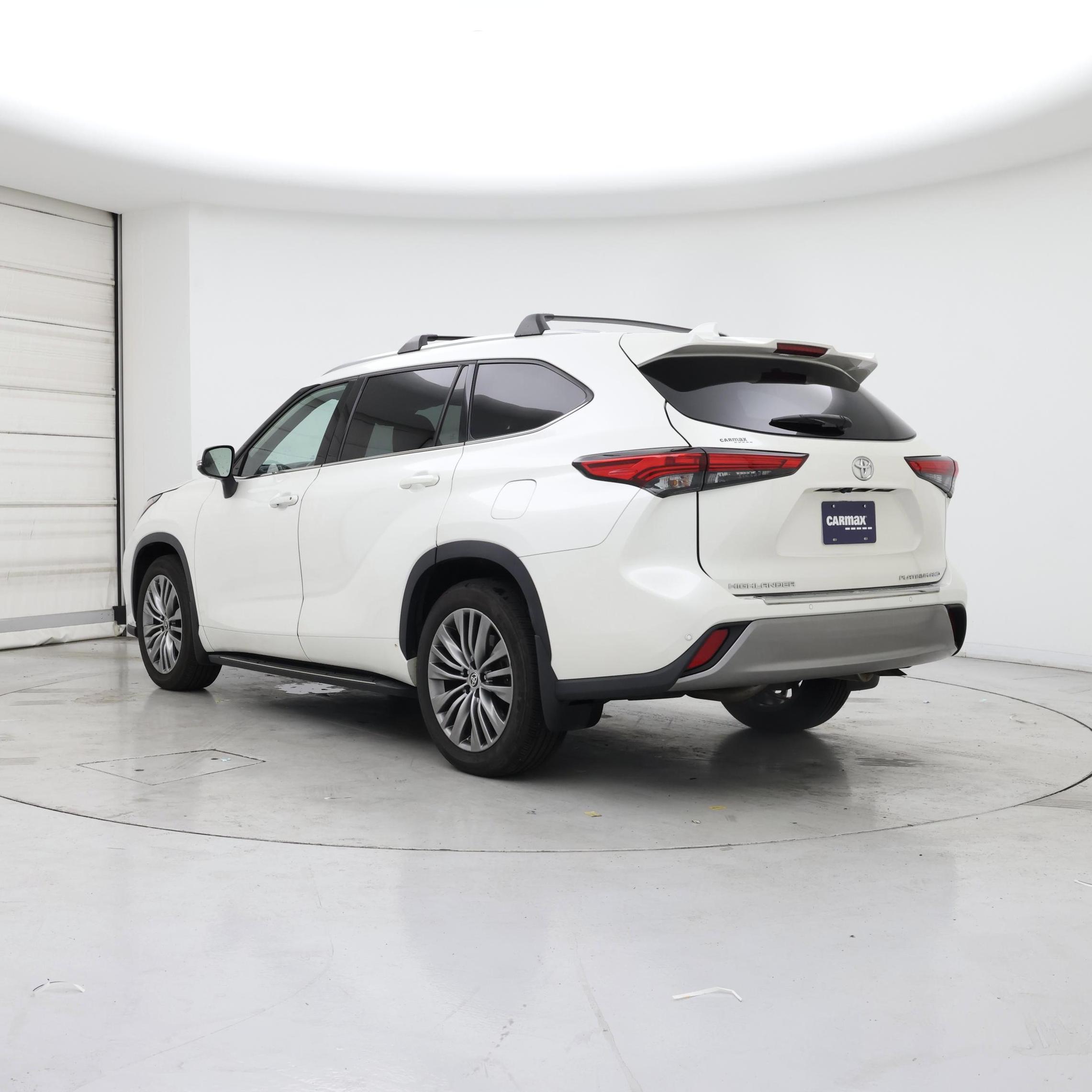 Thumbnail: 2021 Toyota Highlander - 2