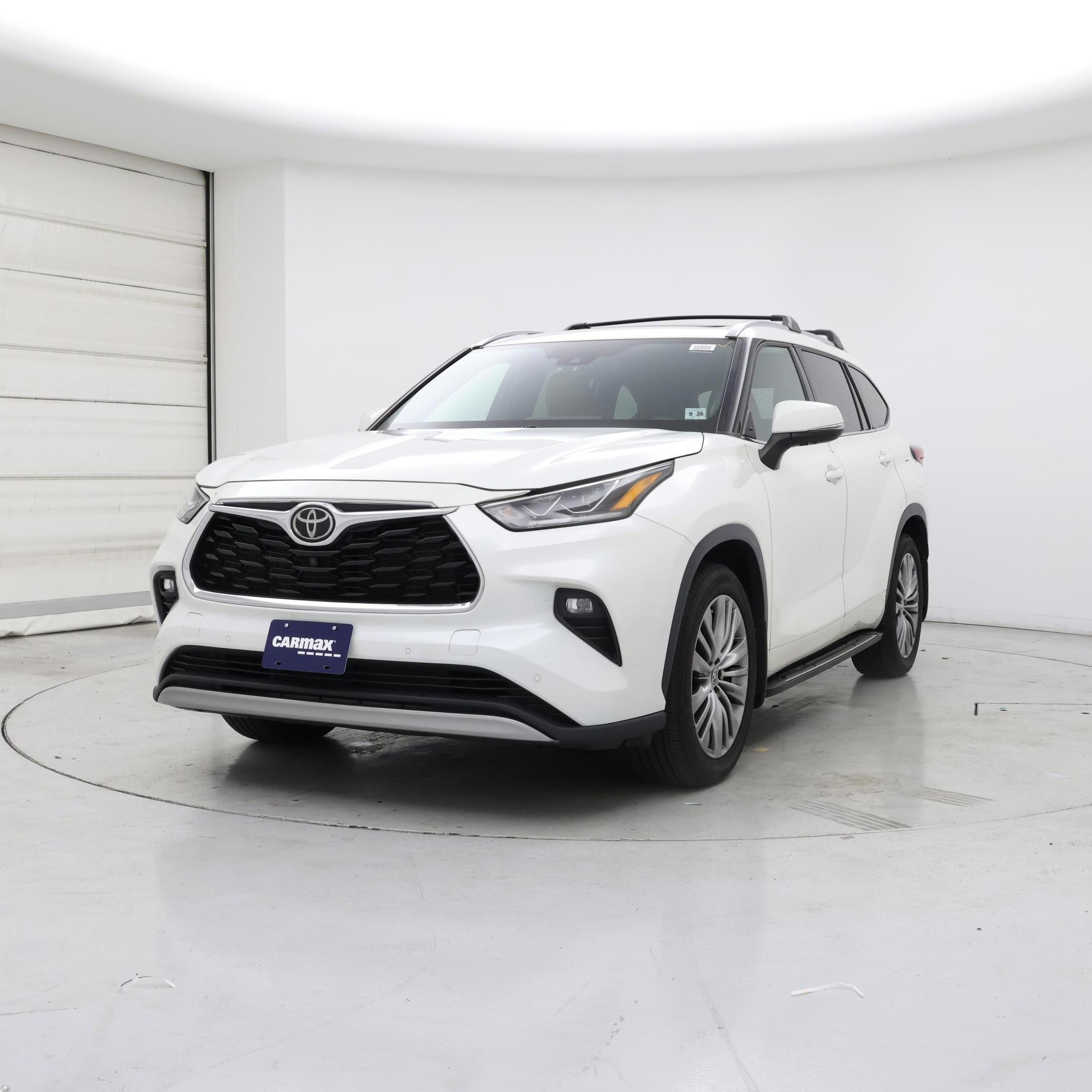 Thumbnail: 2021 Toyota Highlander - 4