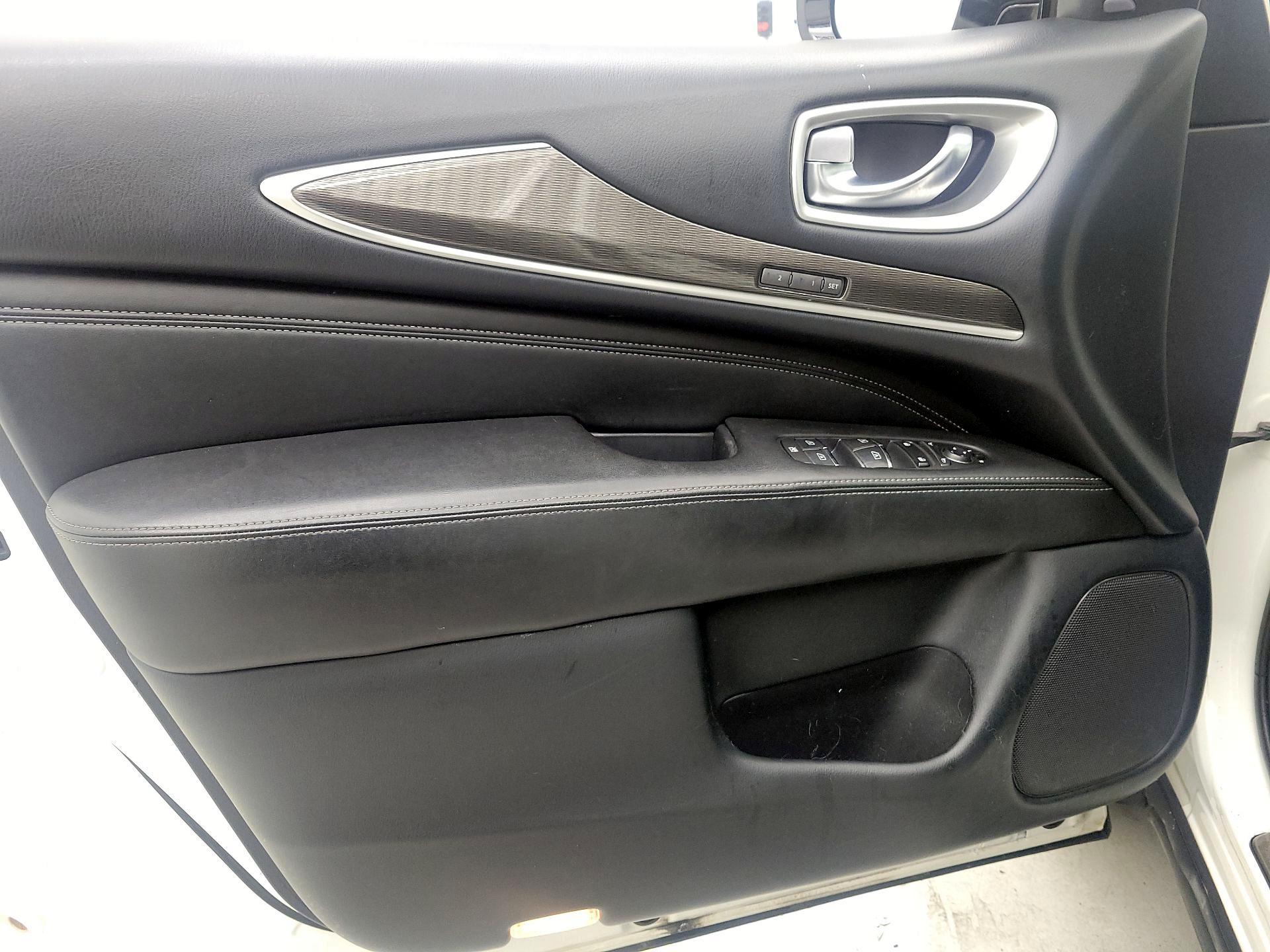 Thumbnail: 2019 INFINITI QX60 - 12