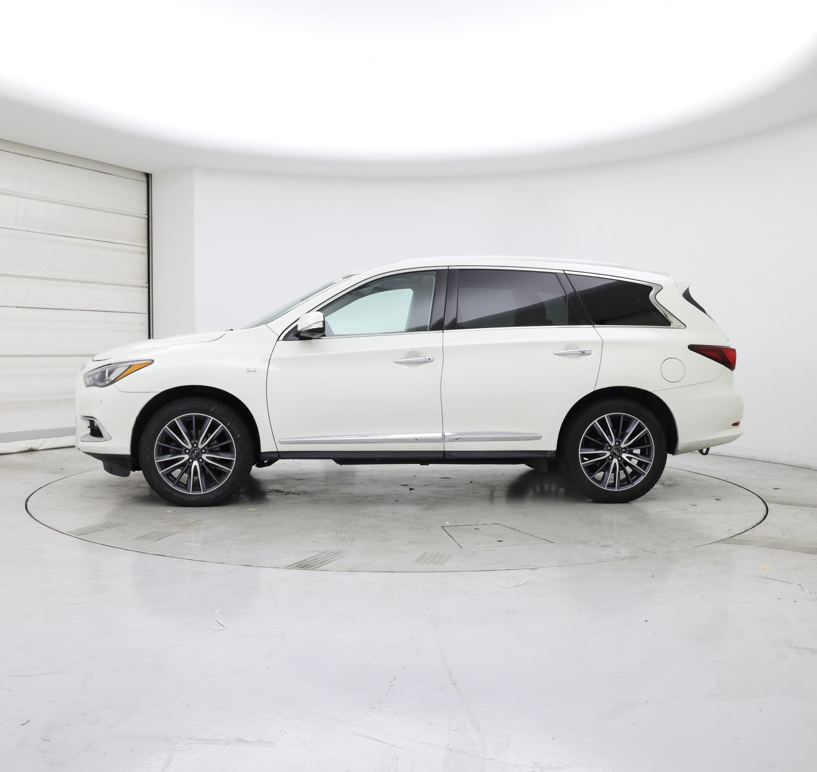 Thumbnail: 2019 INFINITI QX60 - 3