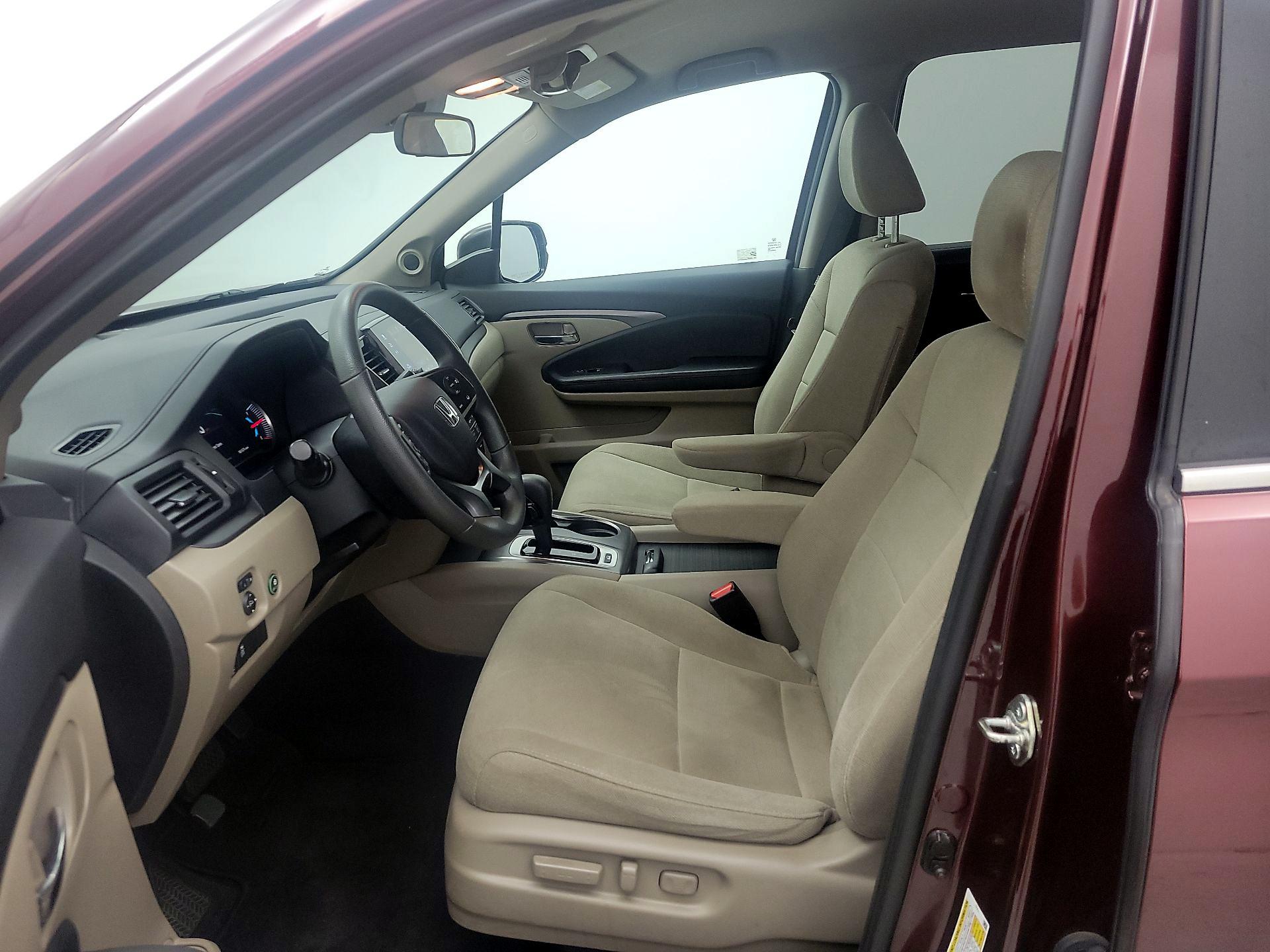 Thumbnail: 2019 Honda Pilot - 11