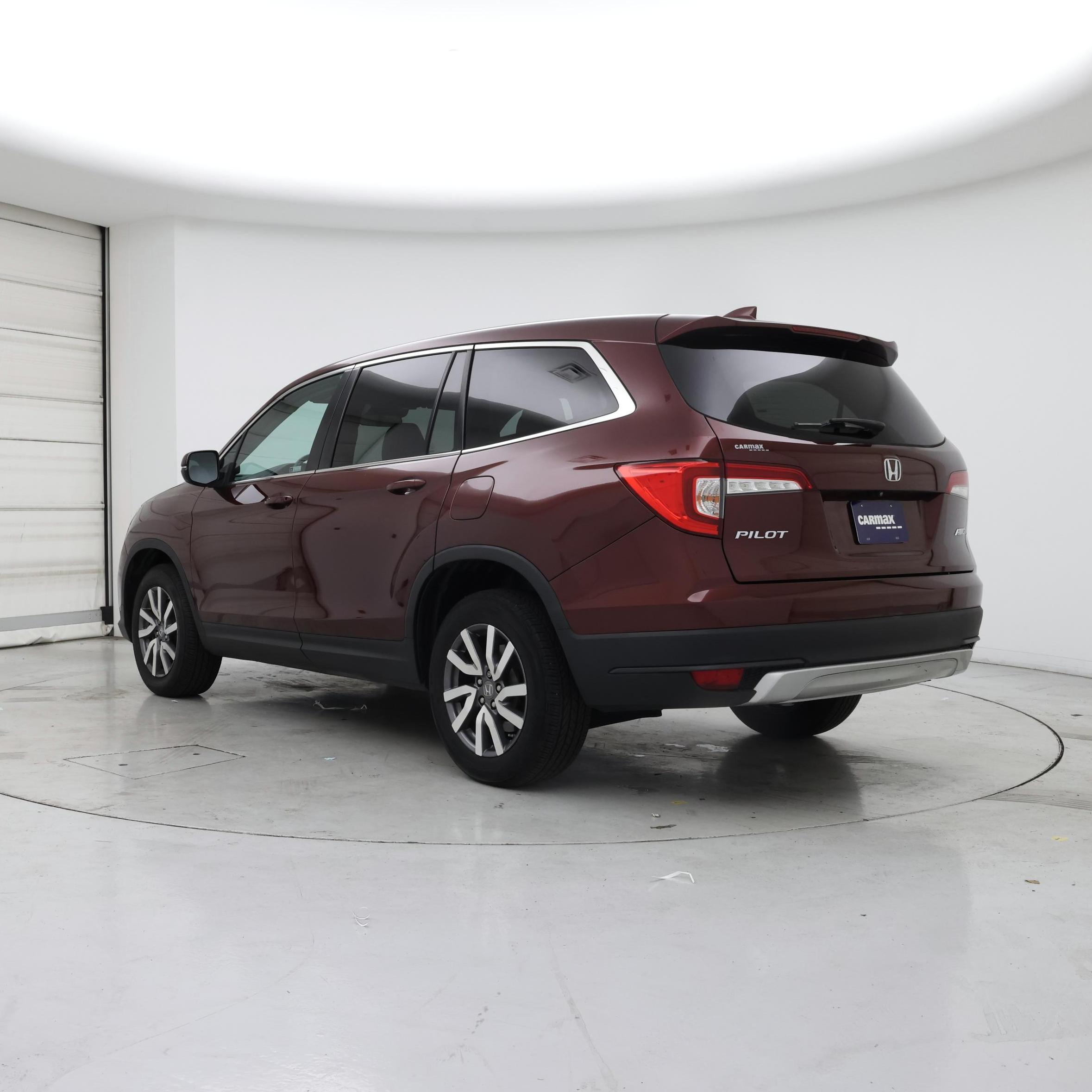 Thumbnail: 2019 Honda Pilot - 2