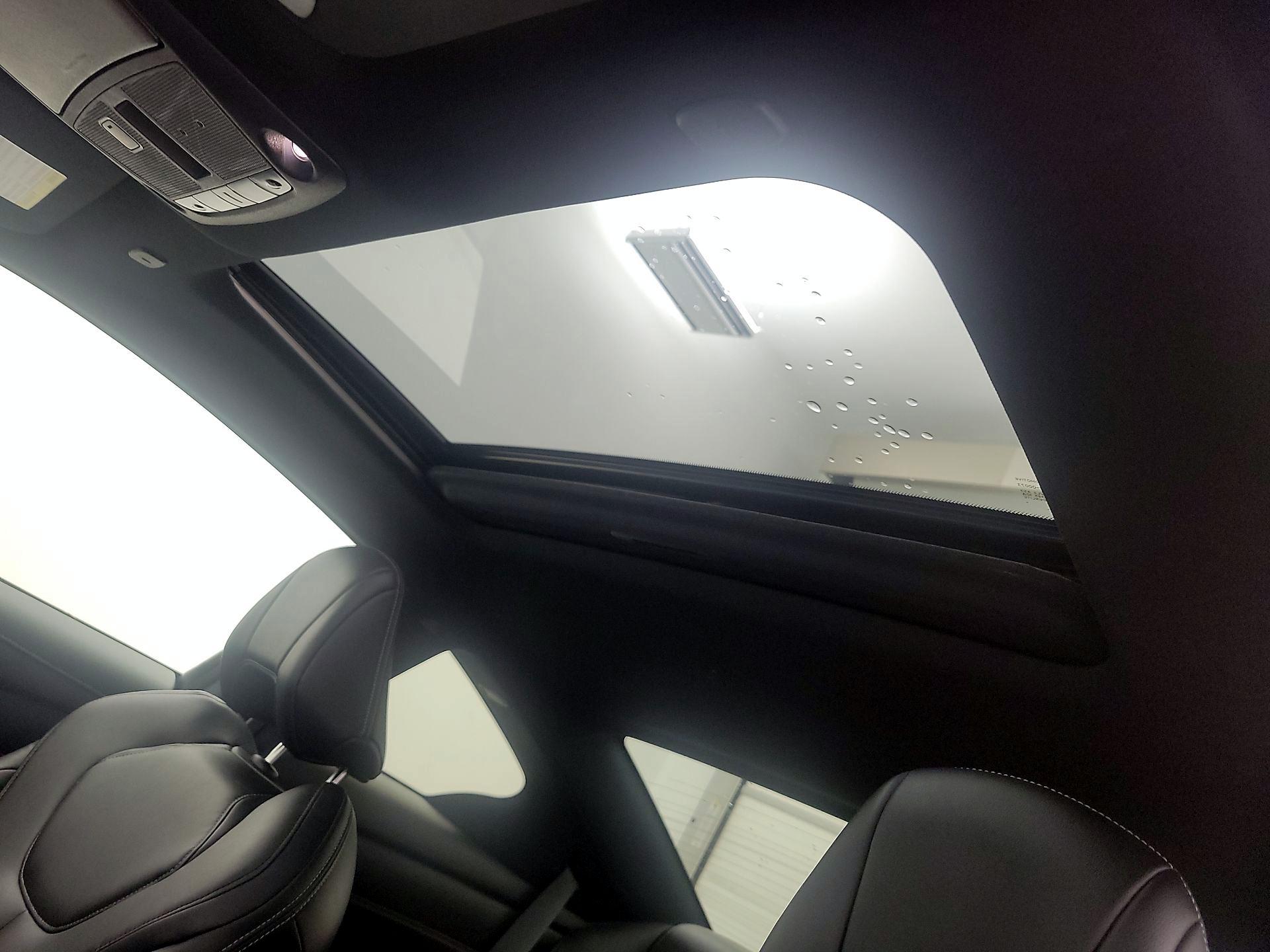 Thumbnail: 2018 INFINITI Q60 - 18