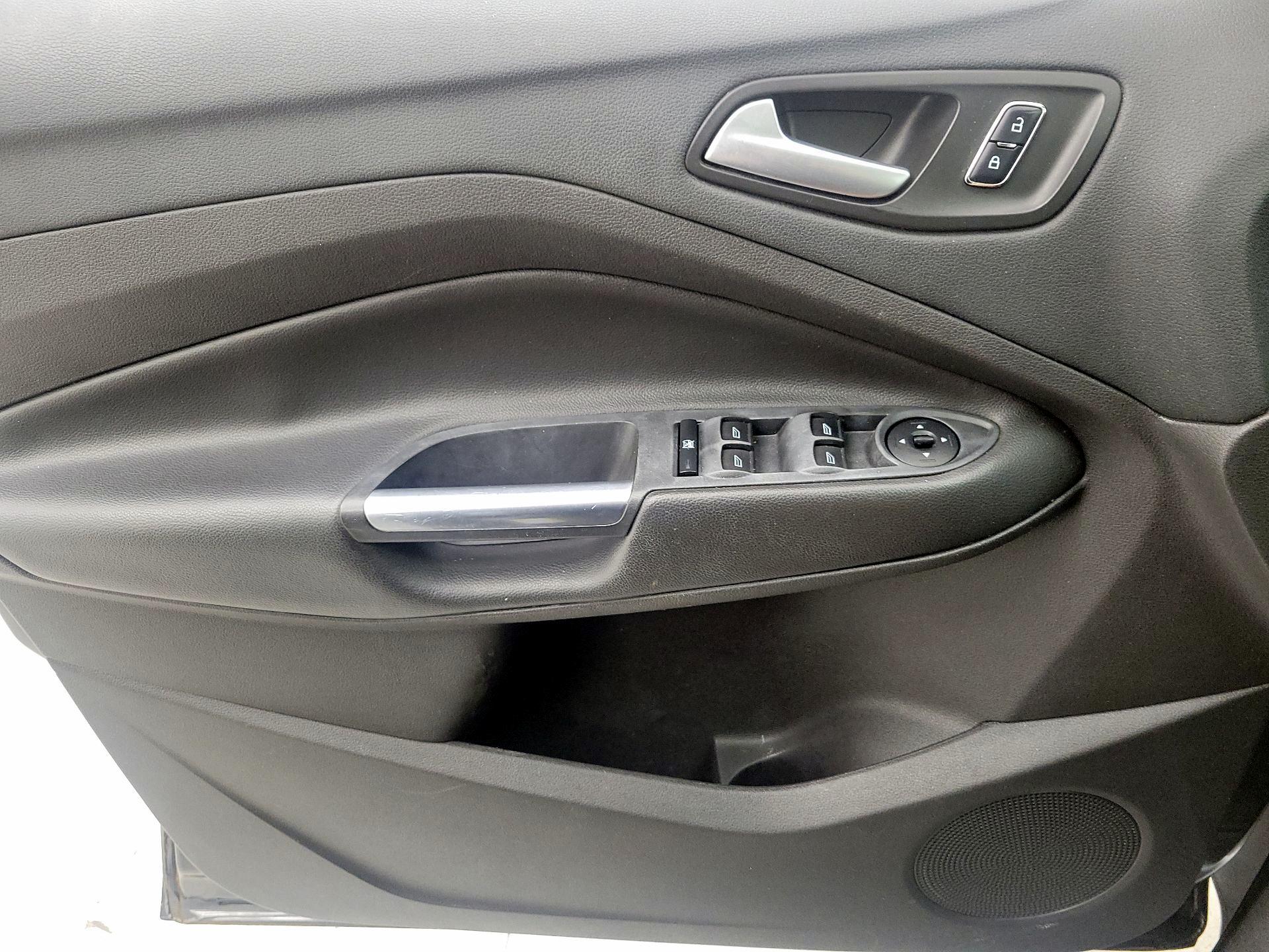 Thumbnail: 2016 Ford Escape - 12