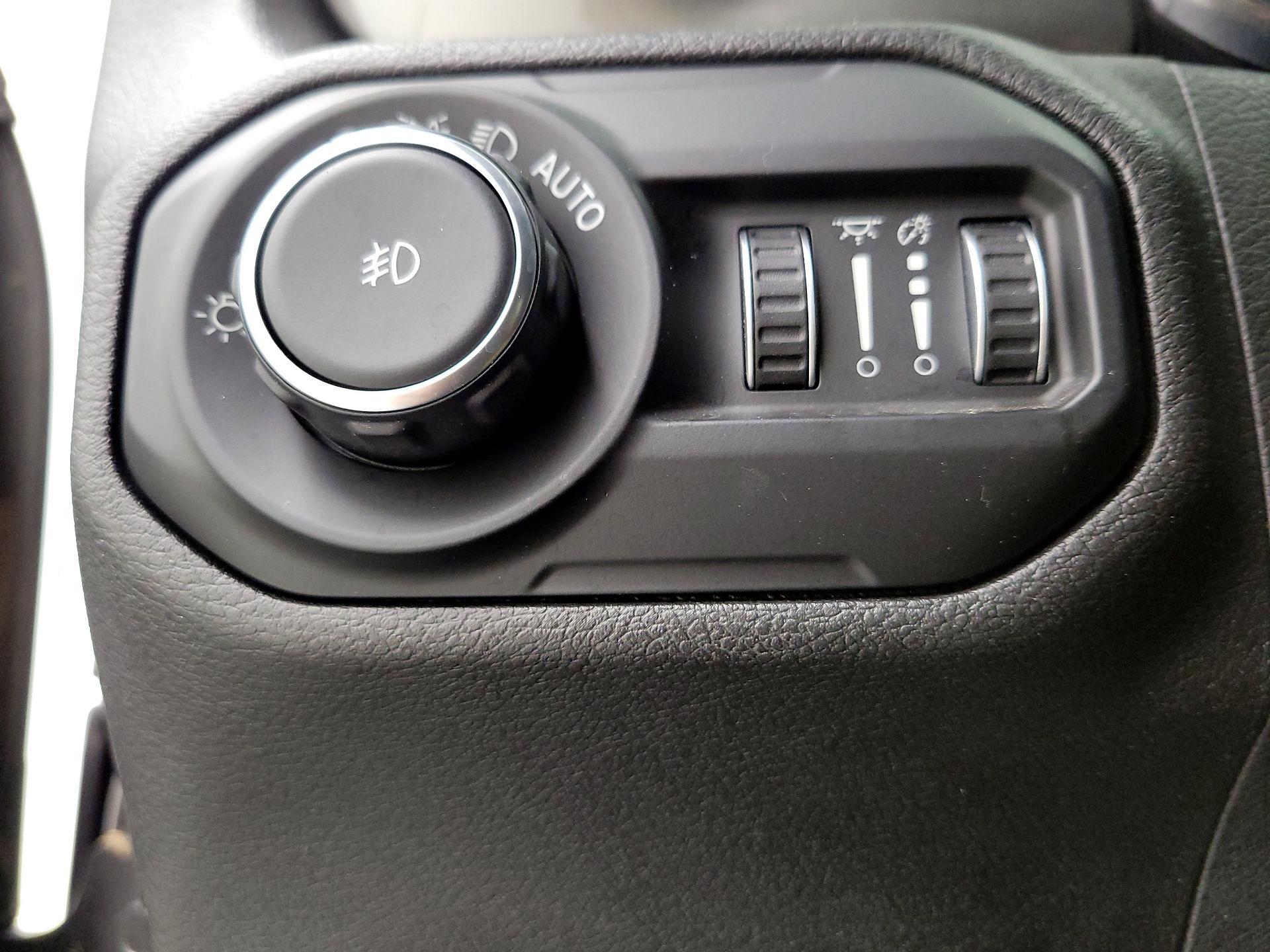 Thumbnail: 2021 Jeep Wrangler - 13